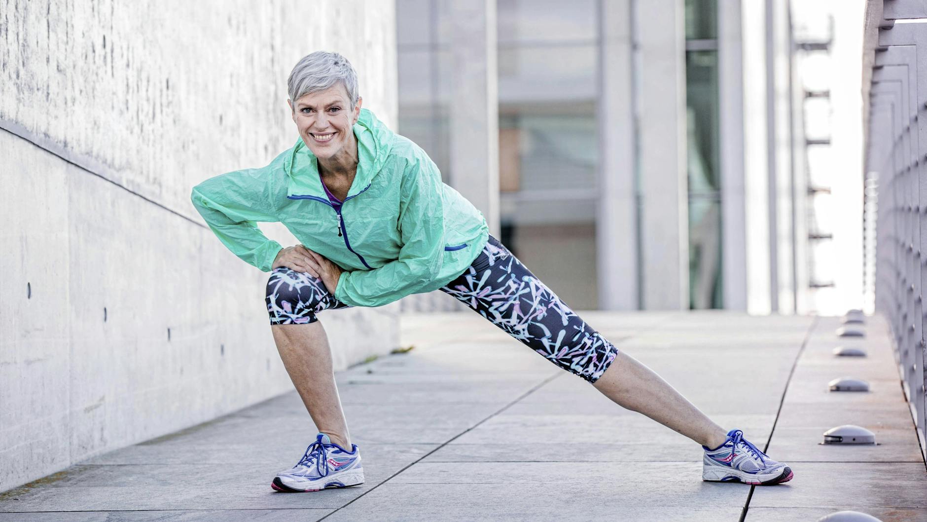 Regelmäßige Bewegung tut auch den Gelenken gut - in jedem Alter.