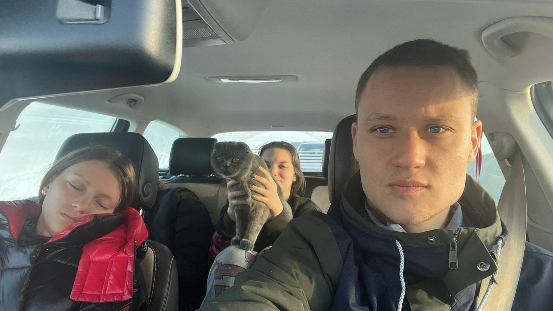 Anton Yaremchuk fährt mit seiner Familie von Ternopil in Richtung Slowakei.