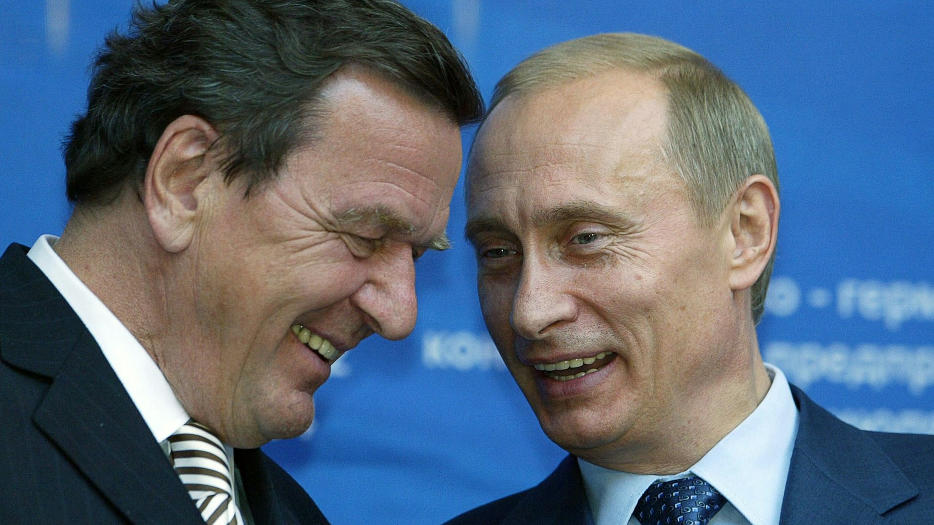 Zwei, die sich gut verstehen: Gerhard Schröder und Wladimir&nbsp;Putin.