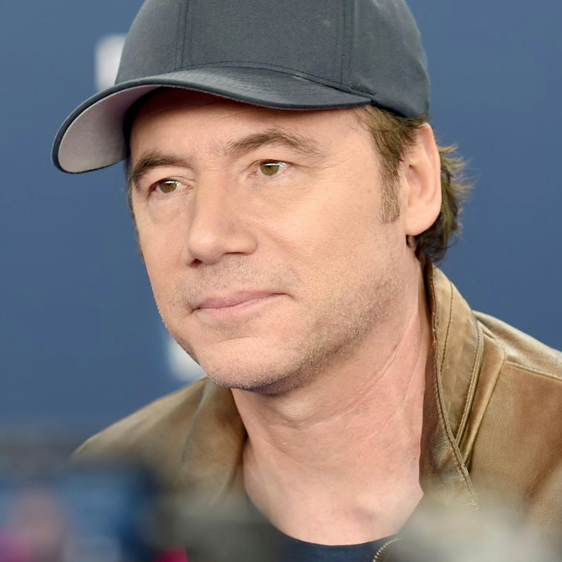 Emotionale Ansage von Michael „Bully“ Herbig: Die dritte Staffel „LOL“ wird Mirco Nontschew gewidmet! Hier gibt es erste Einblicke