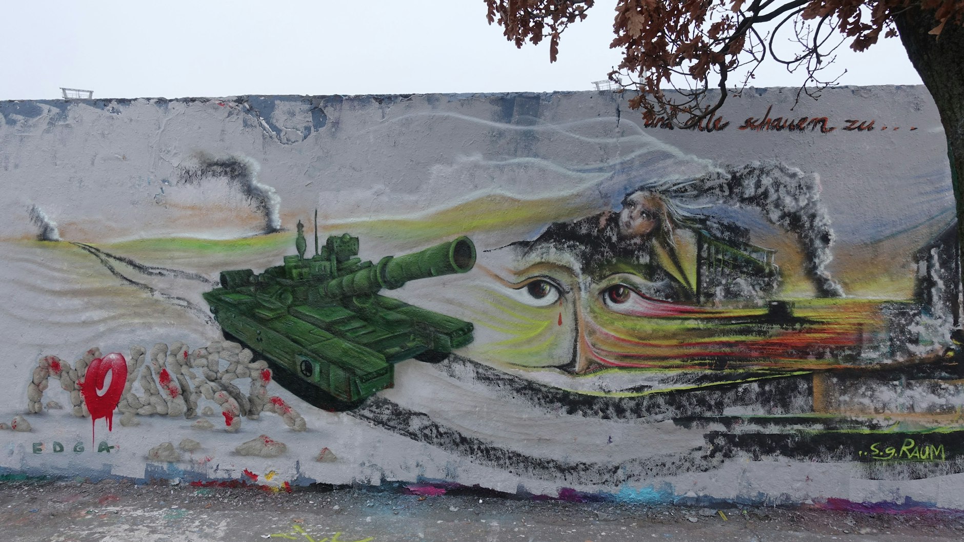 „Und alle schauen zu ...“: Eine Zusammenarbeit der Künstler S.G. Raum und Edga.