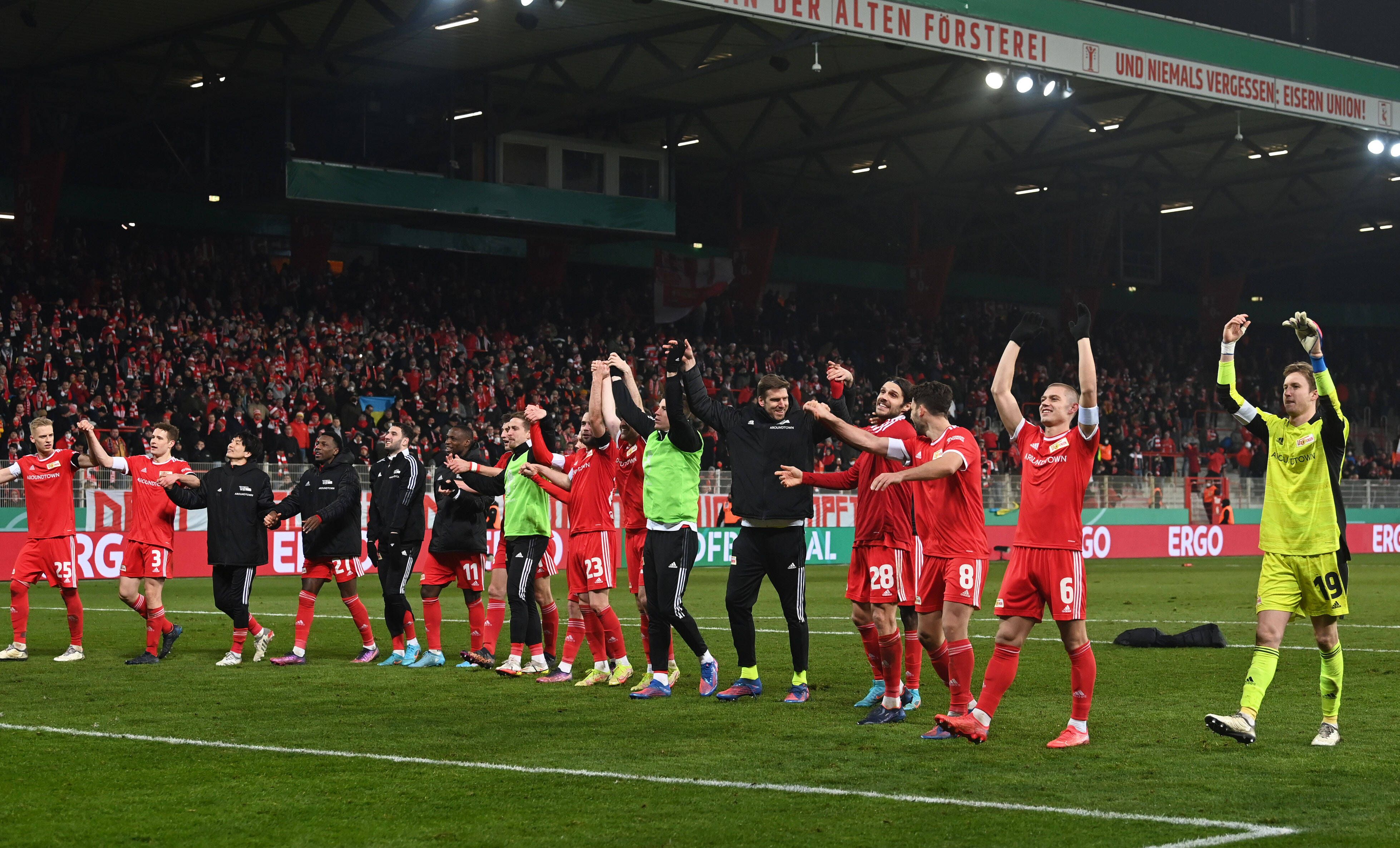 Heimspiel, Heimsieg, Halbfinale! So feierte Union den Pokalsieg gegen St. Pauli