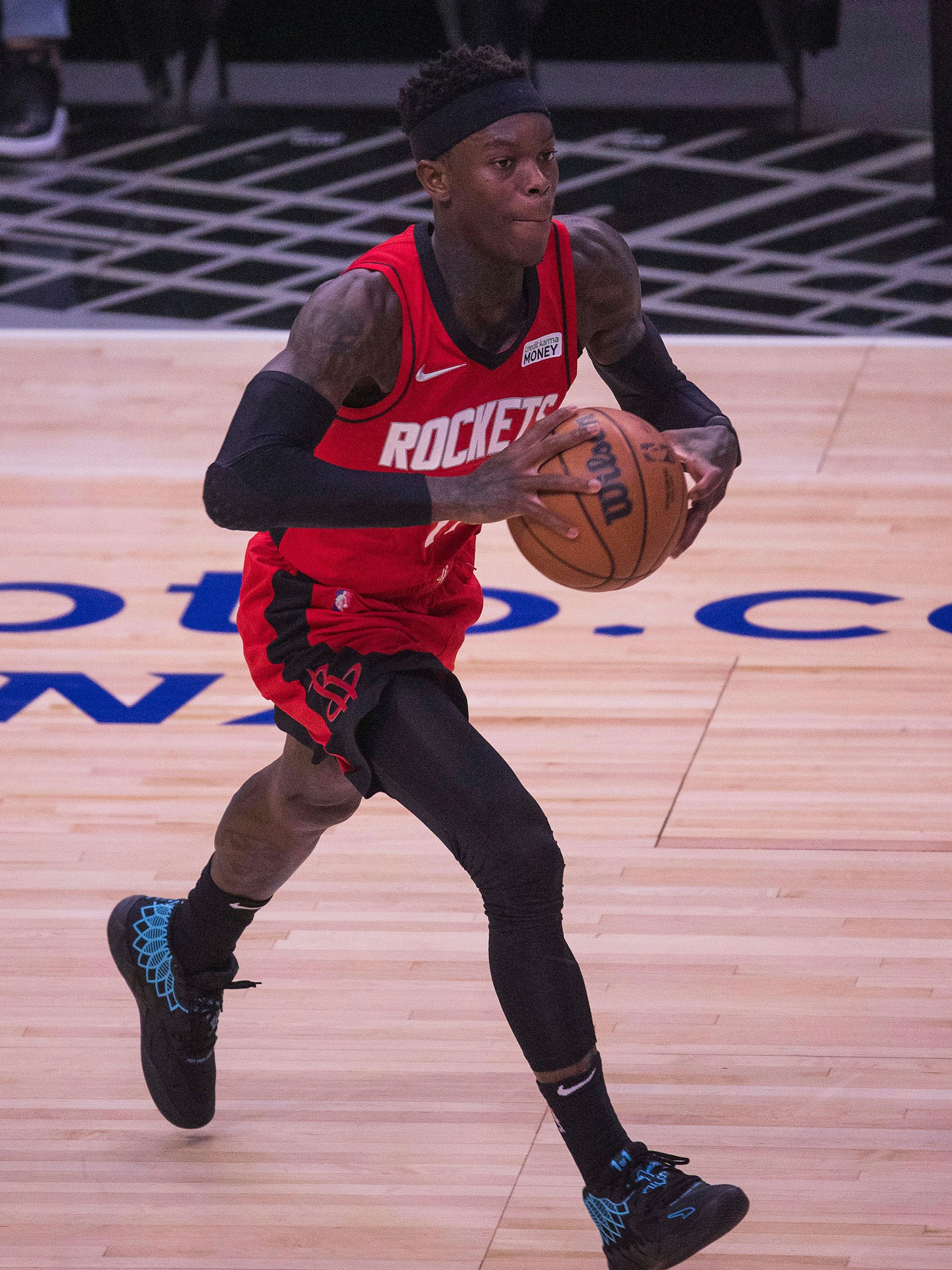 Dennis Schröder wartet mit den Houston Rockets weiter auf den ersten Sieg.