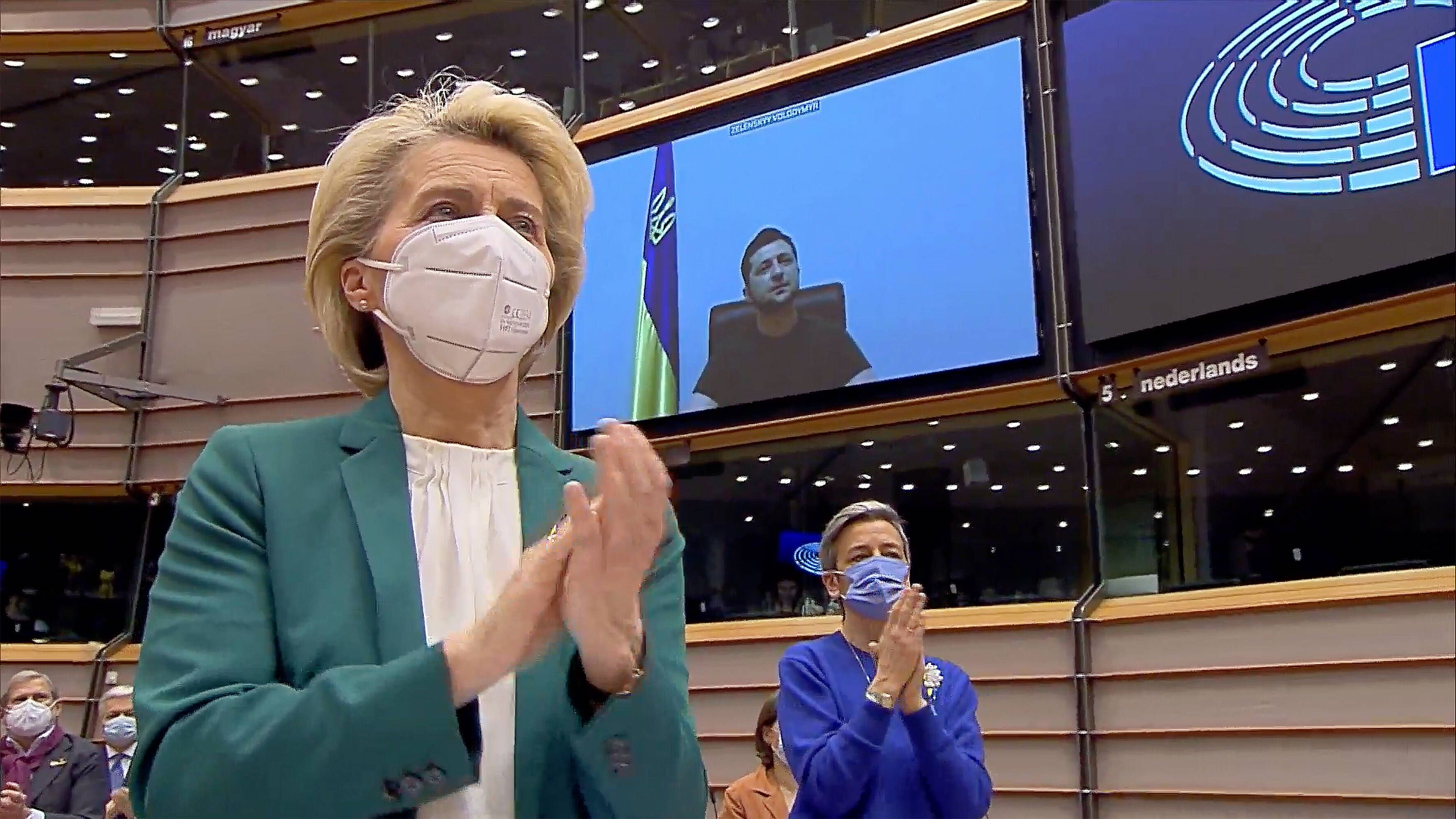 Image - Mitten im Krieg: Ukraine will Mitglied der EU werden, zunächst gibt es aber lediglich viel Geld