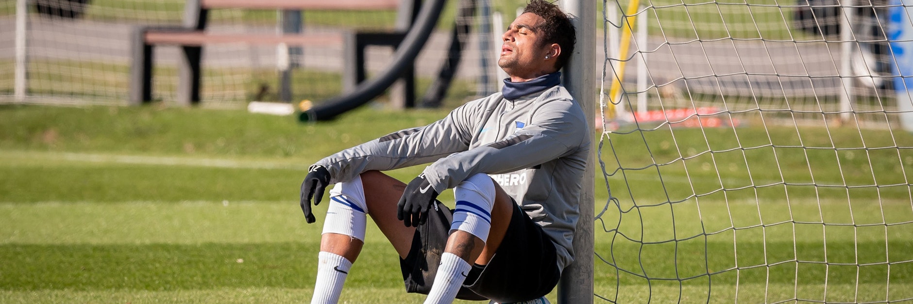 Genoss im Training die Sonne und träumt von einer eigenen TV-Show: Hertha-Profi Prince Boateng.