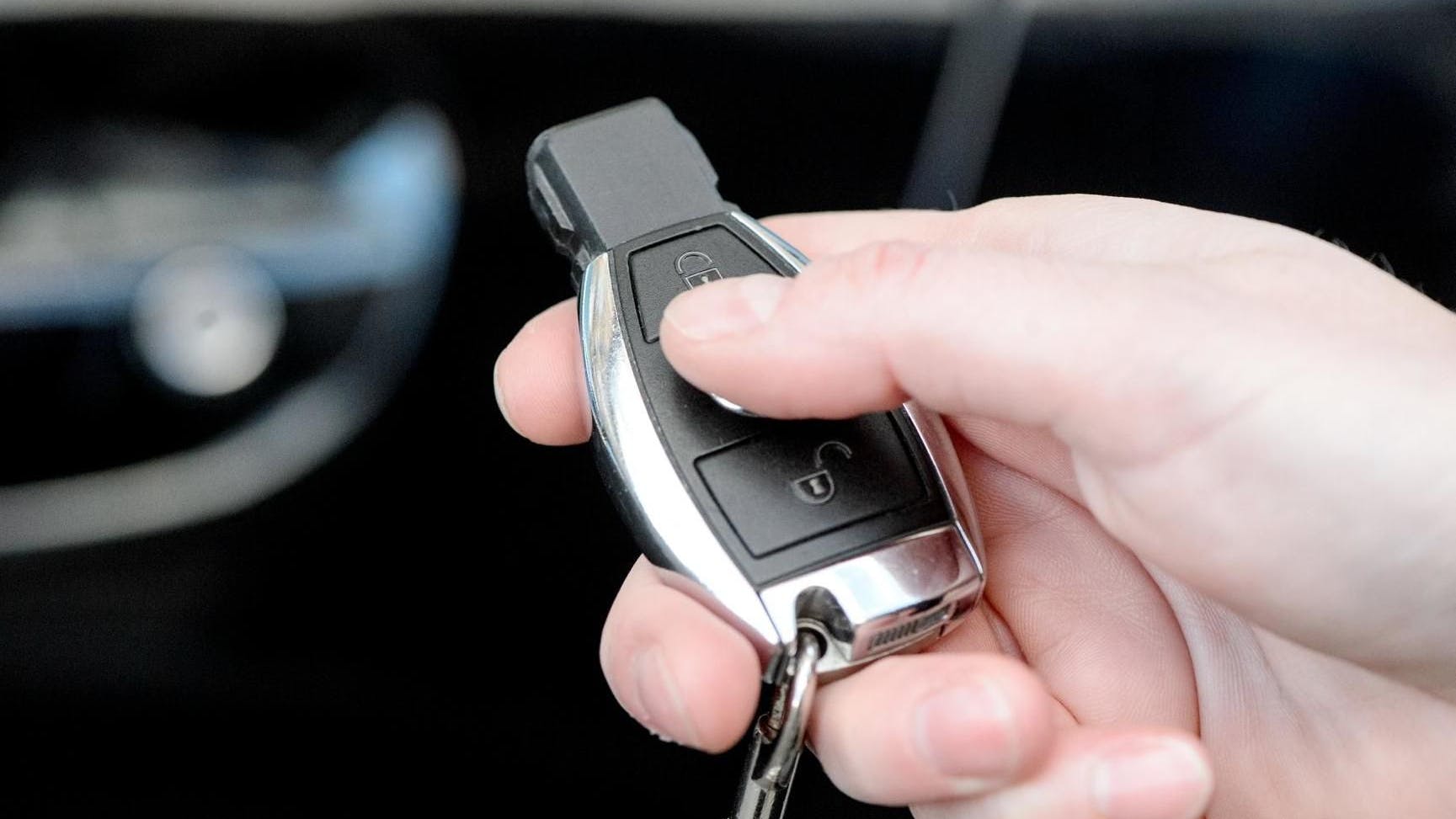 Den Autoschlüssel teilen: Für Wenigfahrer kann Carsharing eine günstige Alternative sein.