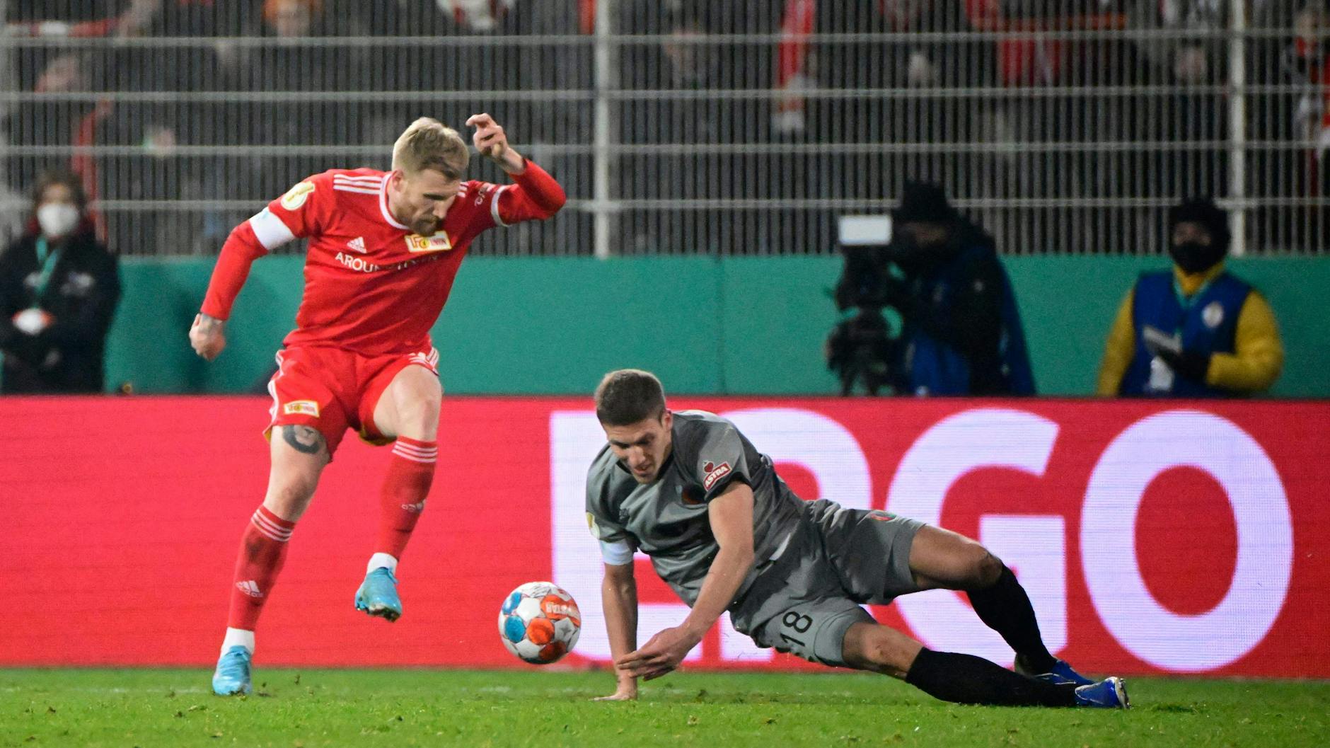 Unions eingewechselter Stürmer Andreas Voglsammer nutzte den zweiten Ausrutscher der Gäste und traf zum entscheidenden 2:1 gegen den 1. FC St. Pauli.