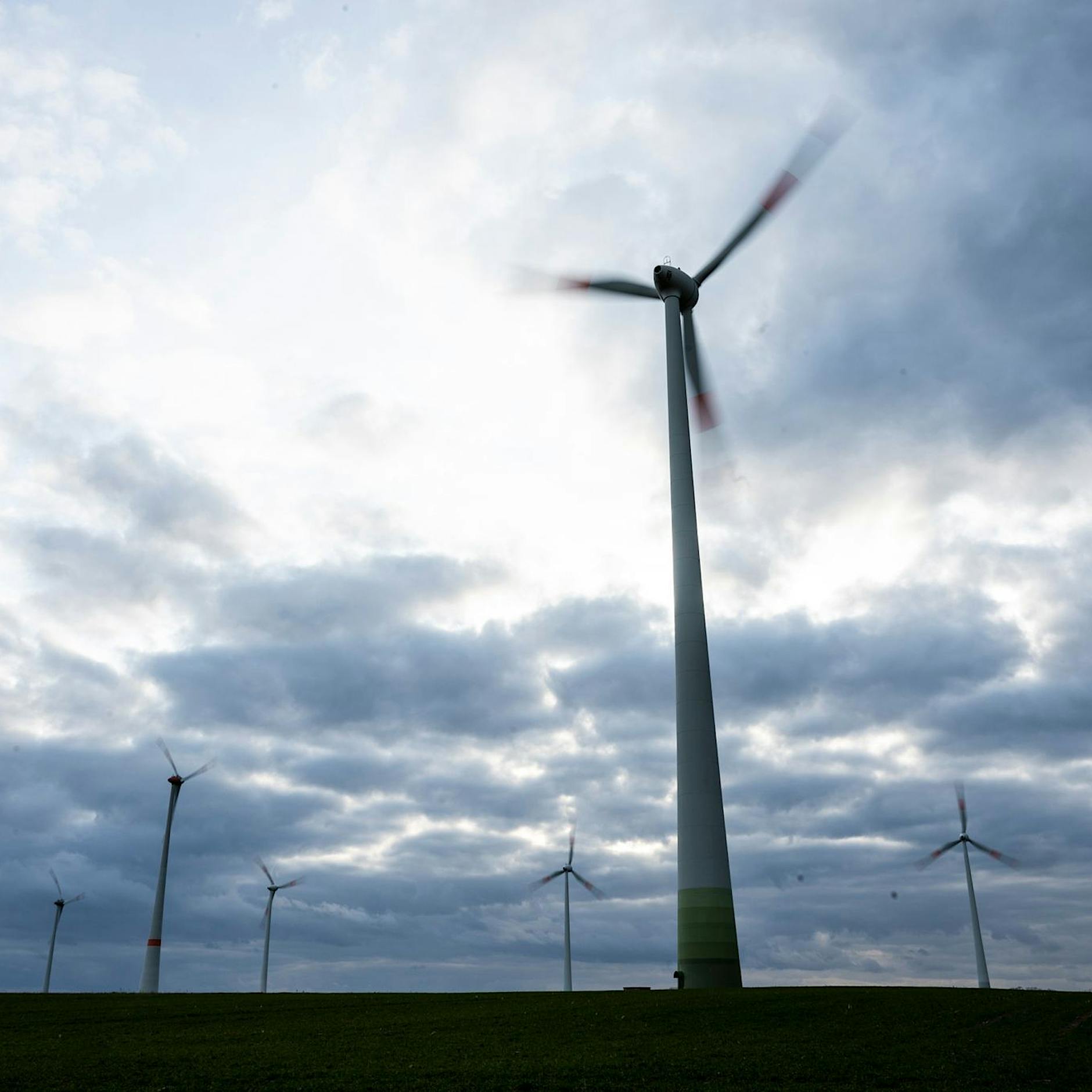 Turbo und Vorratshaltung: Deutschland im Spagat zwischen erneuerbar und fossil