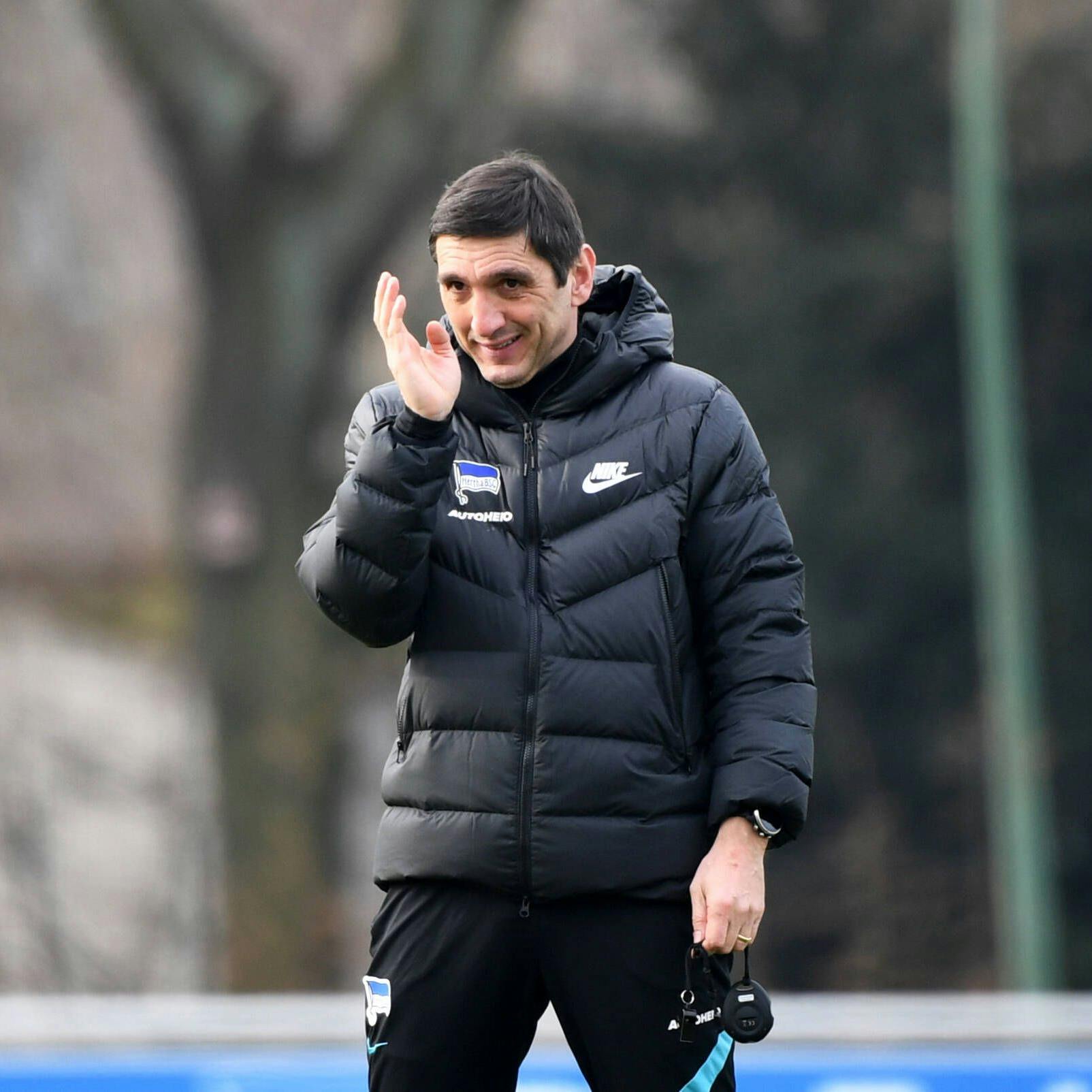 Herthas Trainer Tayfun Korkut hofft, dass sich endlich mal wieder ein Spiel zugunsten der Blau-Weißen entscheidet.