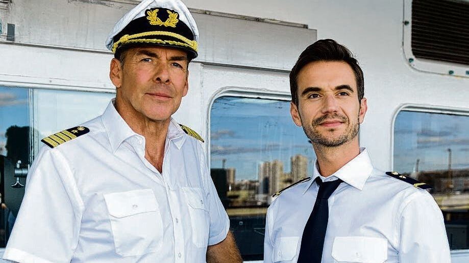 Sascha Hehn und Florian Silbereisen bei Dreharbeiten zum Traumschiff. Zieht sich Silbereisen auch aus der erfolgreichen TV-Serie zurück?