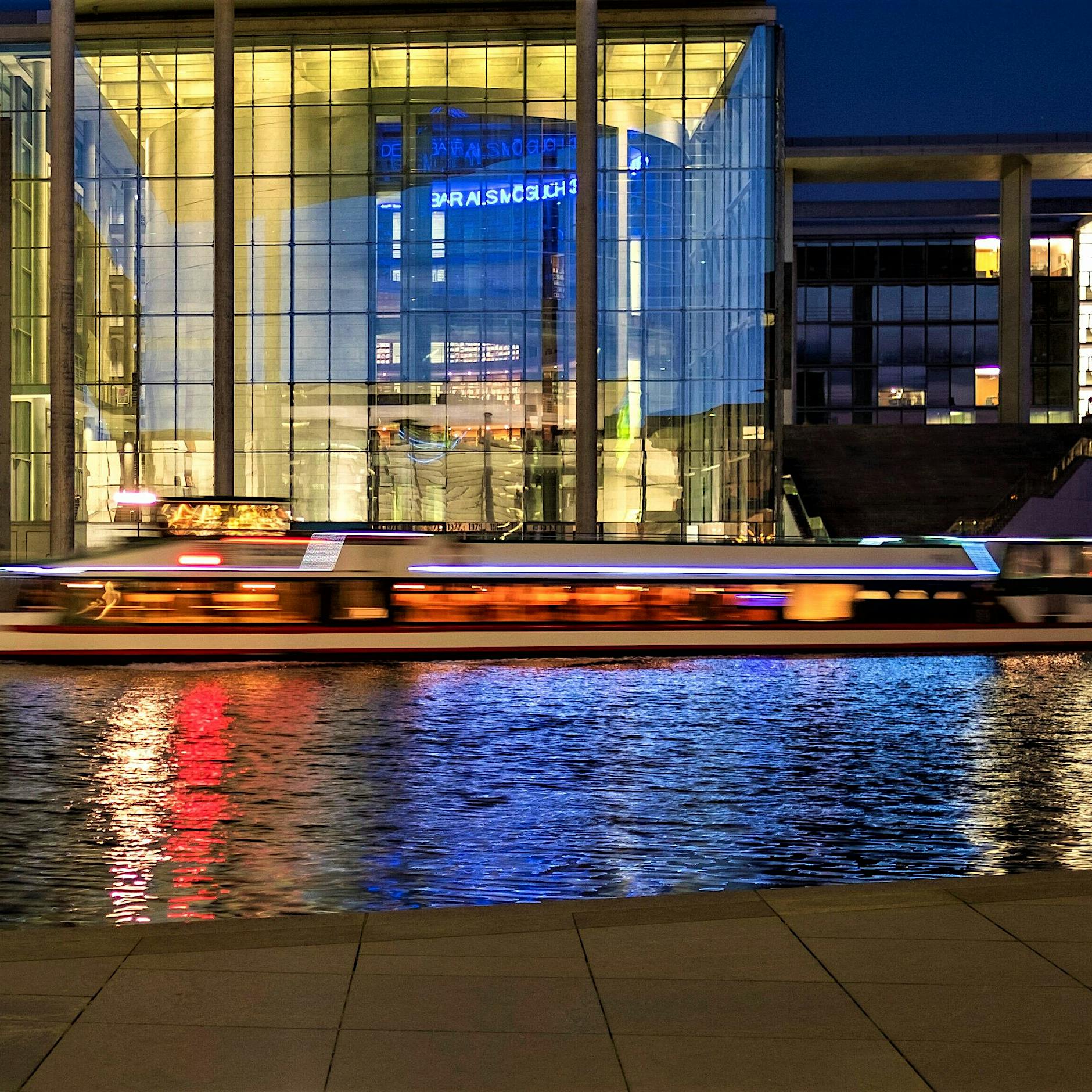 Schiffstour Abendfahrt Berlin 2025 | Tickets