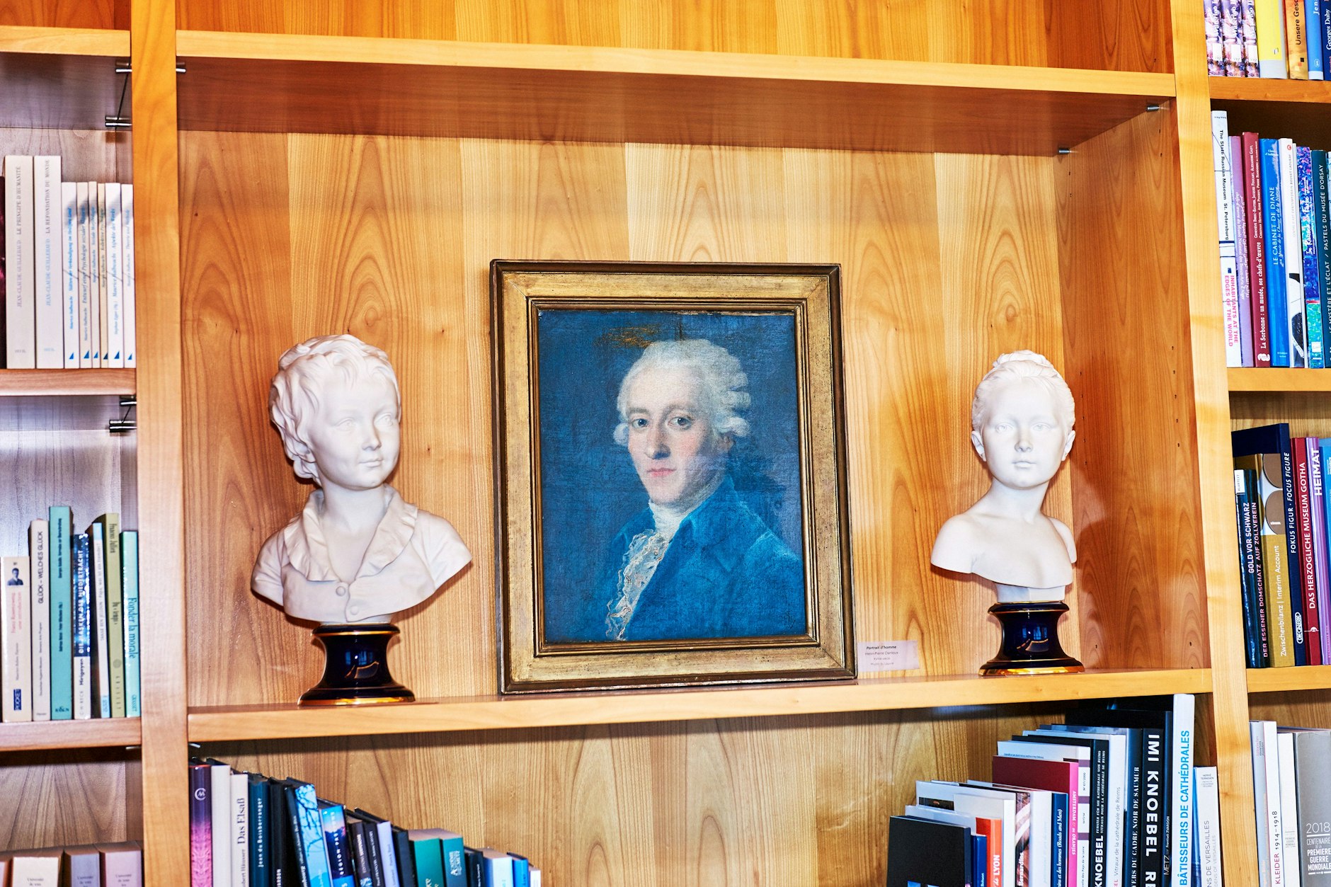 Henri-Pierre Danloux: Portrait eines Menschen. Das Gemälde ist eine Leihgabe des Louvre.