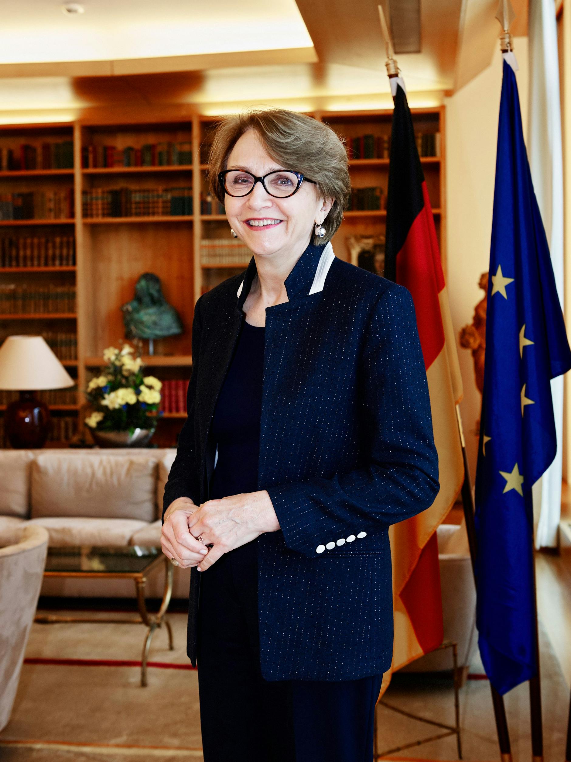 „Wir betrachten die Pläne der Bundesregierung mit großem Interesse, aber ohne jede Furcht oder Vorbehalte, weil das militärische Engagement Deutschlands in den europäischen Rahmen eingebunden ist.“