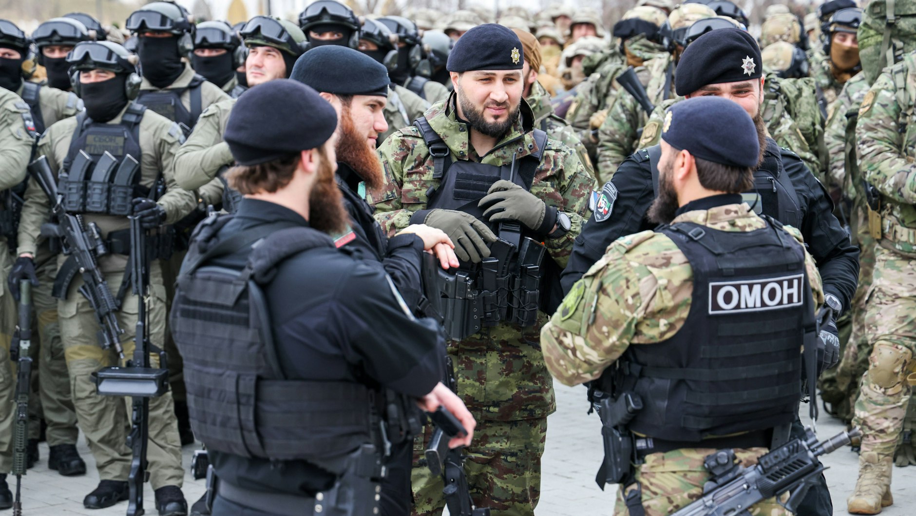 Die Truppen des tschetschenischen Anführers Ramsan Kadyrov bei einer Übung. Kadyrov könnte jetzt noch mehr Einfluss gewinnen.