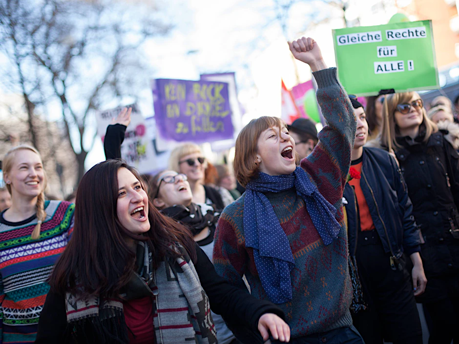 Frauenpower auf einer Demo zum Internationalen Frauentag in Berlin.