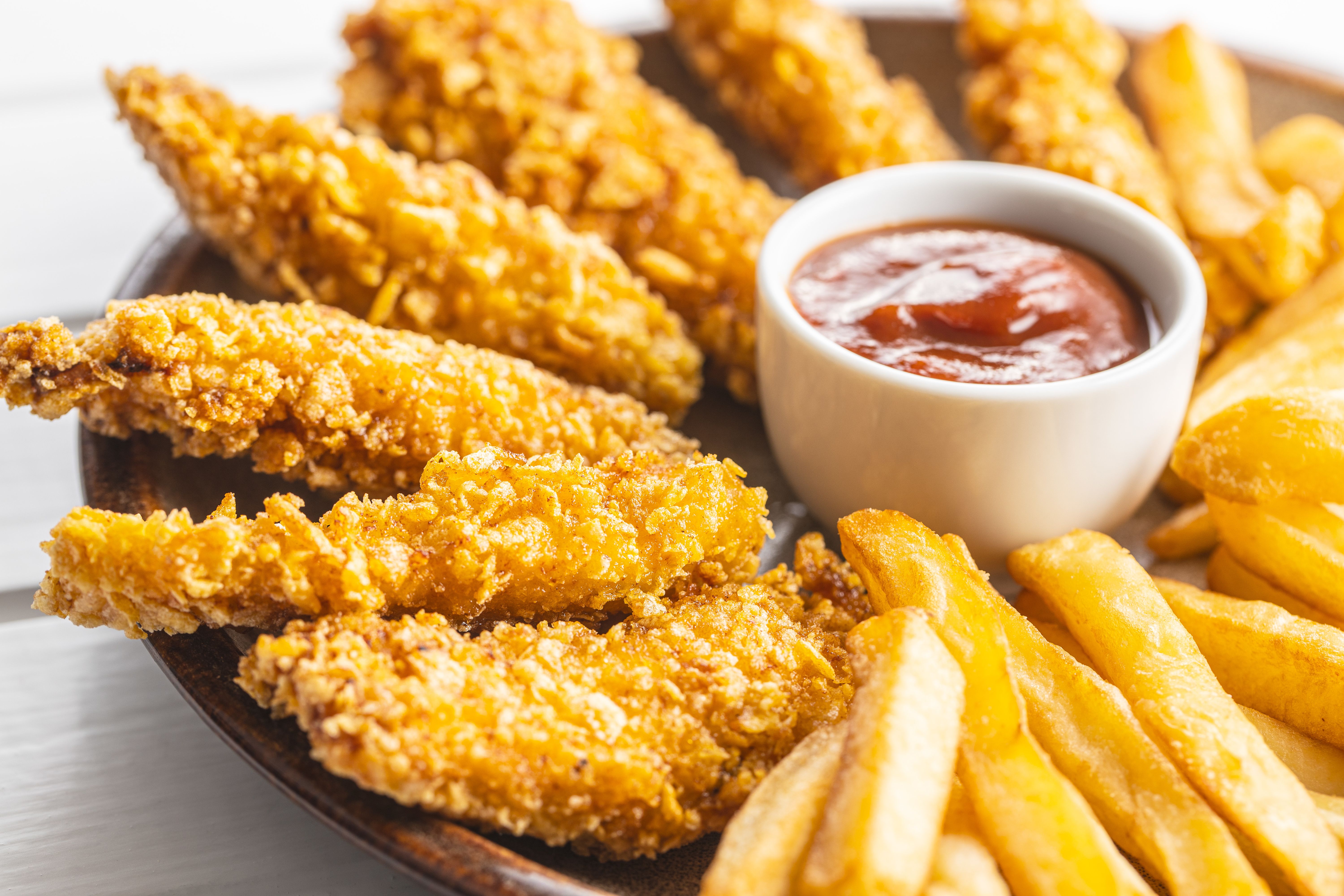 Einfach und gesund: Chicken Nuggets mit Ketchup – so machen Sie das leckere Kinderessen selbst!