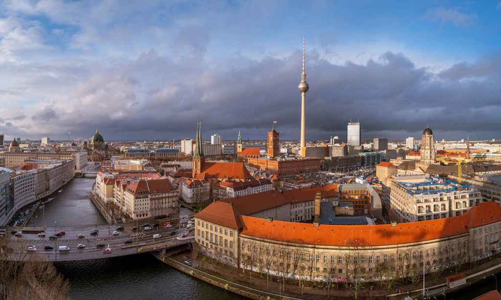 Berlin'de hava fırtınalı oluyor: Noel'den kısa bir süre önce hava değişiyor