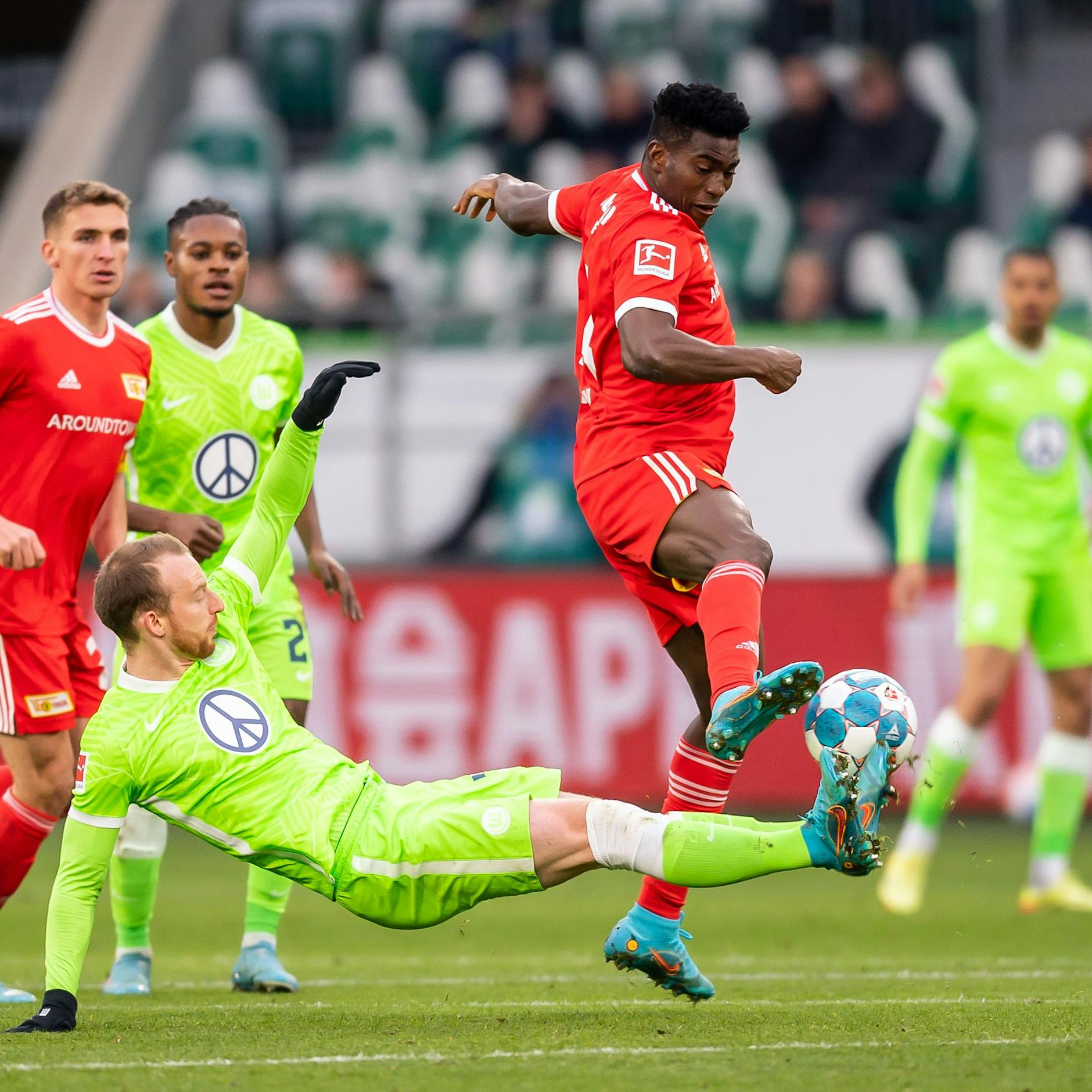 Gruselwochenende für Unions Taiwo Awoniyi: Eigentor, Nati-Frust und Schiri-Ärger