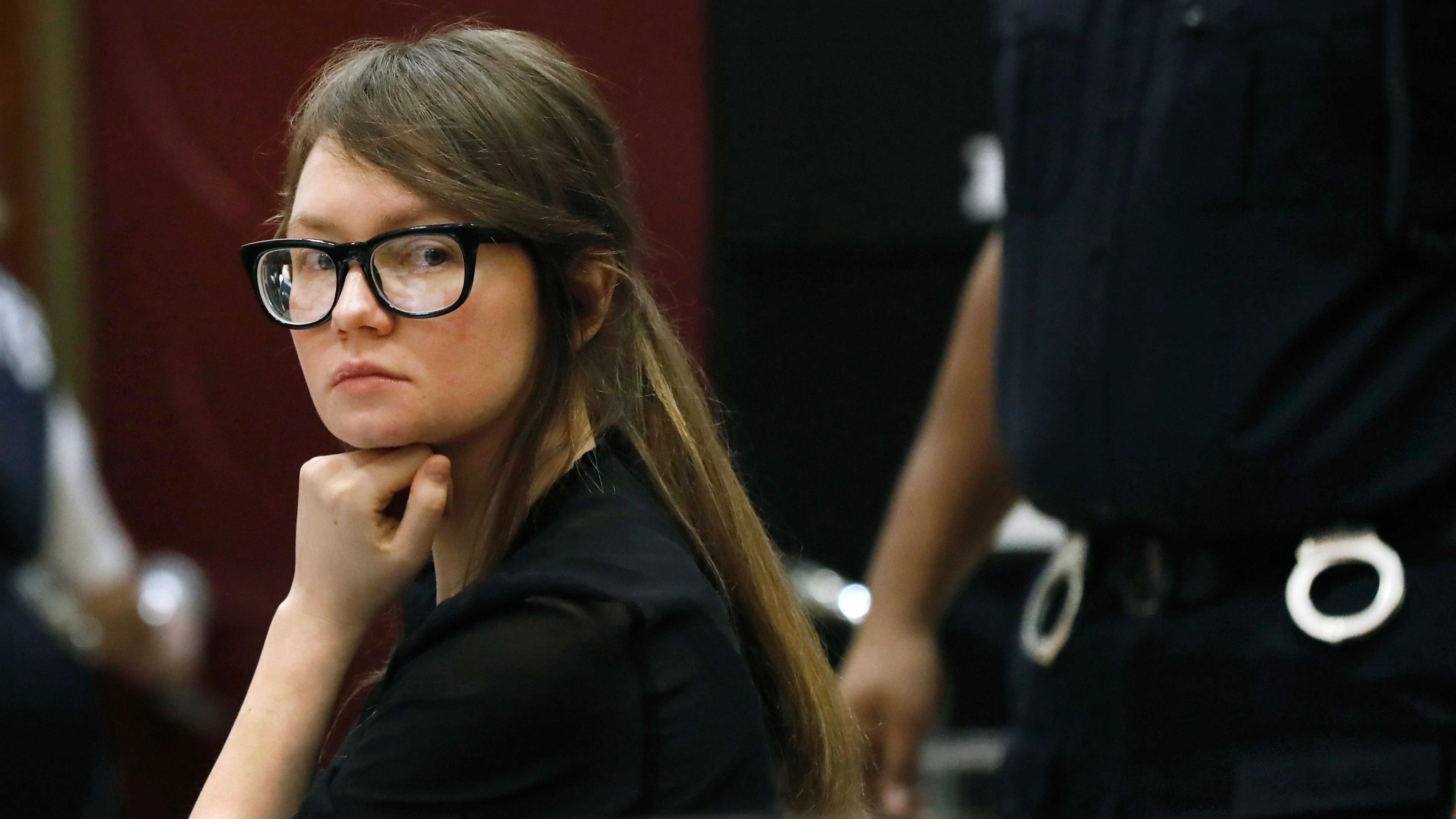 Die echte Anna Sorokin bei einem Gerichtstermin in den USA.