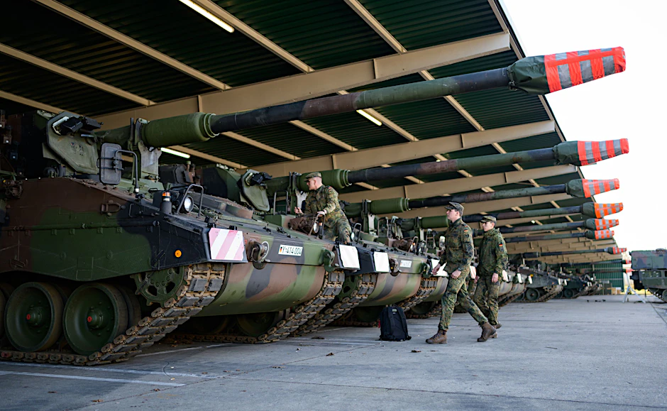 Panzerhaubitzen&nbsp;2000 (PzH&nbsp;2000) der Bundeswehr.