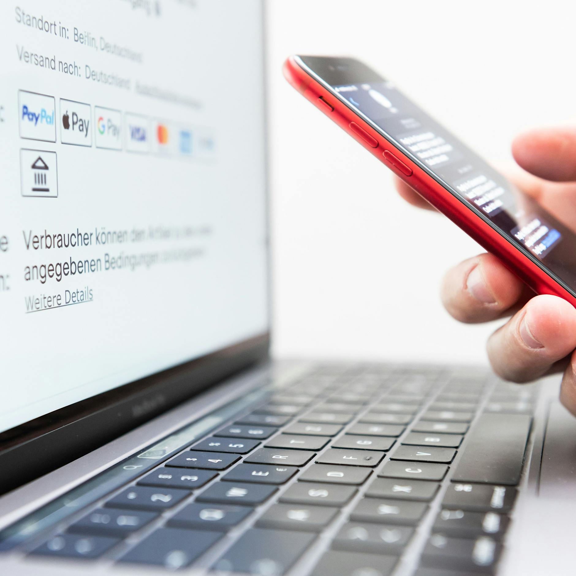 Identitätsklau: Wenn Kriminelle auf Ihre Kosten shoppen gehen