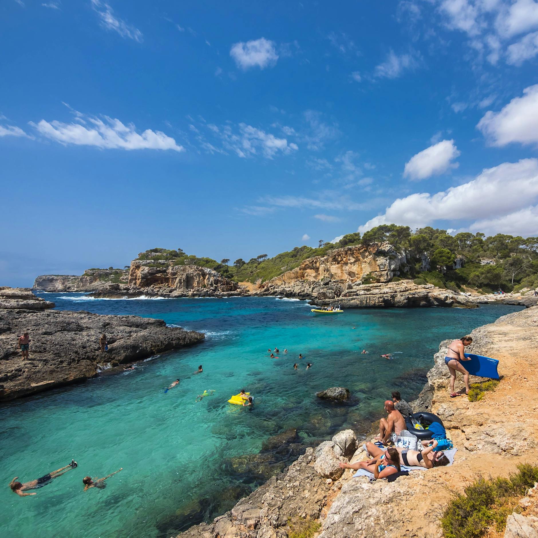Oje, jetzt wird auch noch der Urlaub teurer! Wie soll man das eigentlich alles bezahlen?