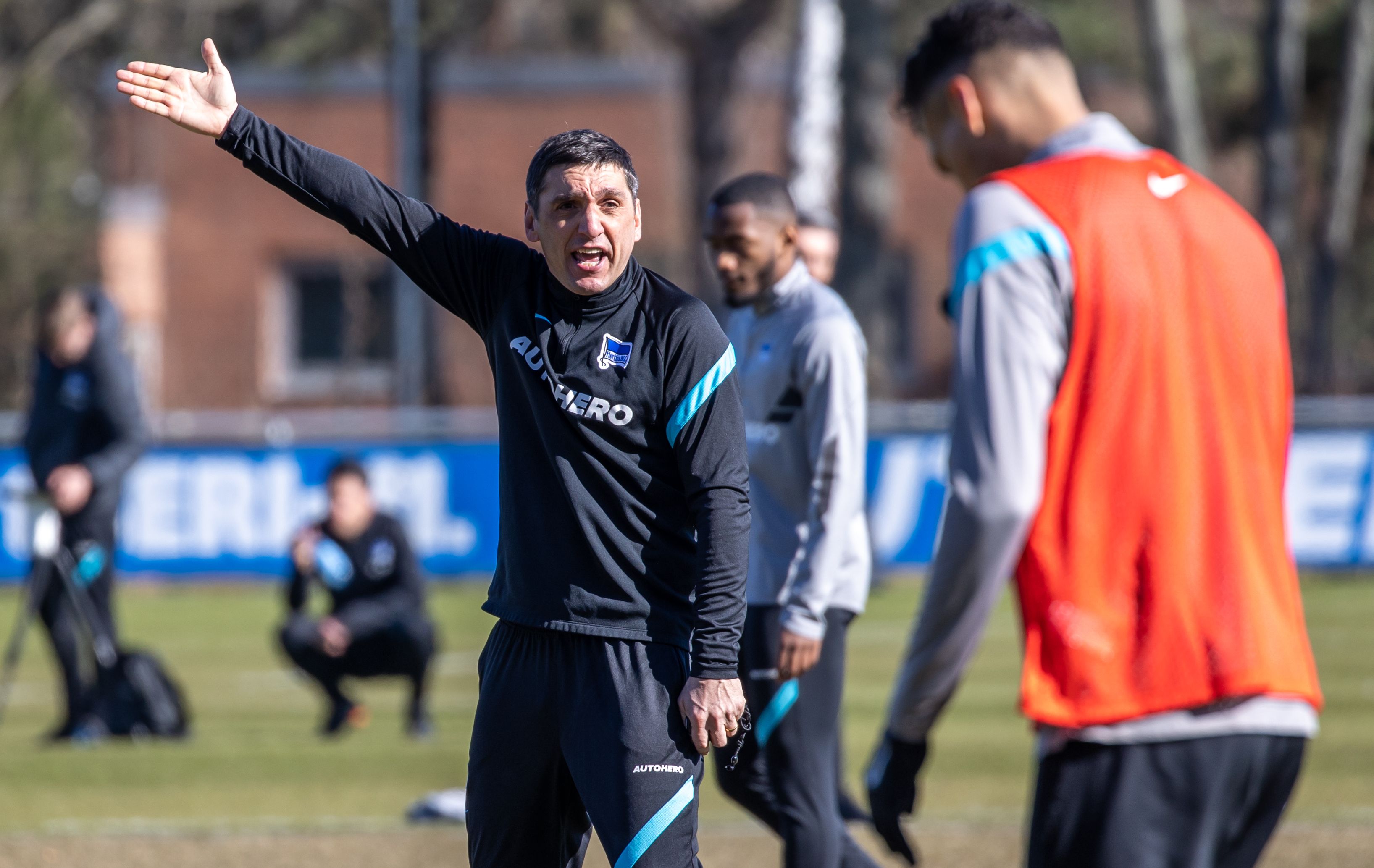 „Jugendmannschaft“, „Scheiß auf mich“: Tayfun Korkuts Wut-Rede an seine Hertha-Versager