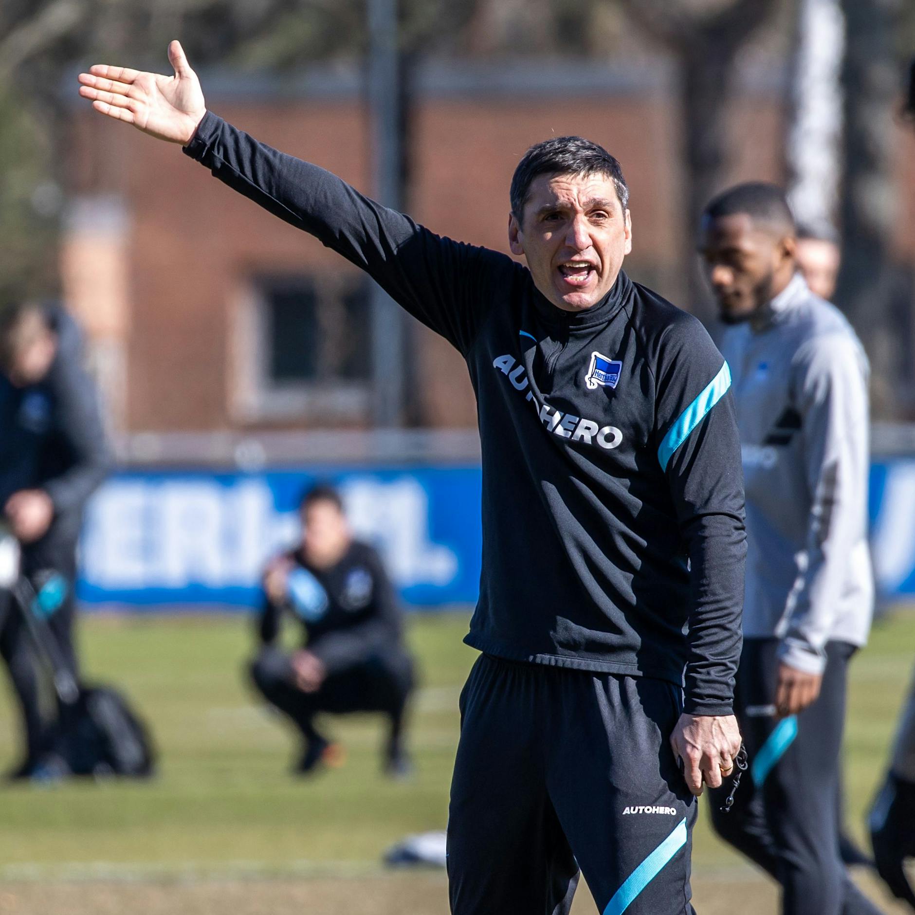 „Jugendmannschaft“, „Scheiß auf mich“: Tayfun Korkuts Wut-Rede an seine Hertha-Versager