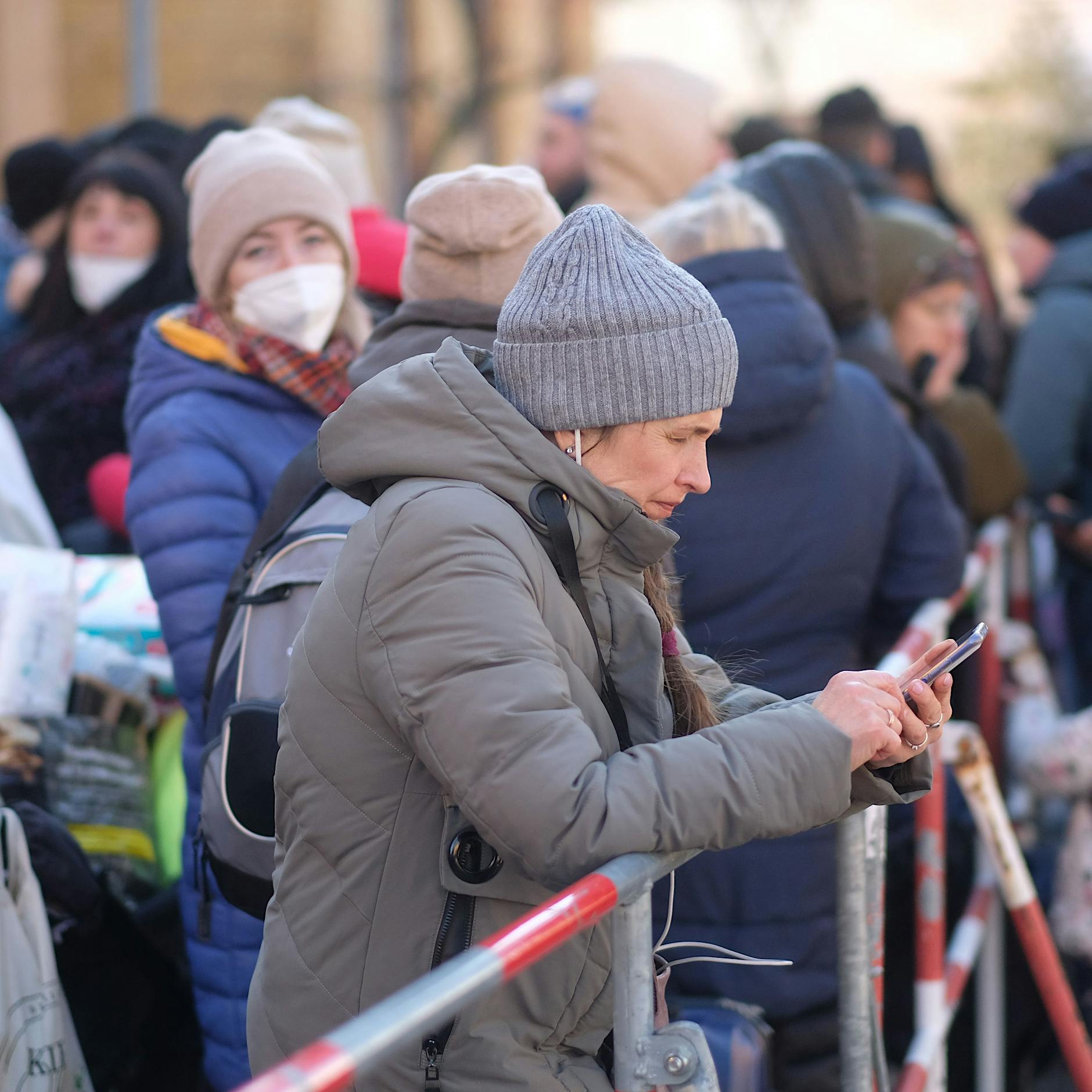 Arbeitserlaubnis, Versorgung: Welche Hilfen bekommen ukrainische Geflüchtete?