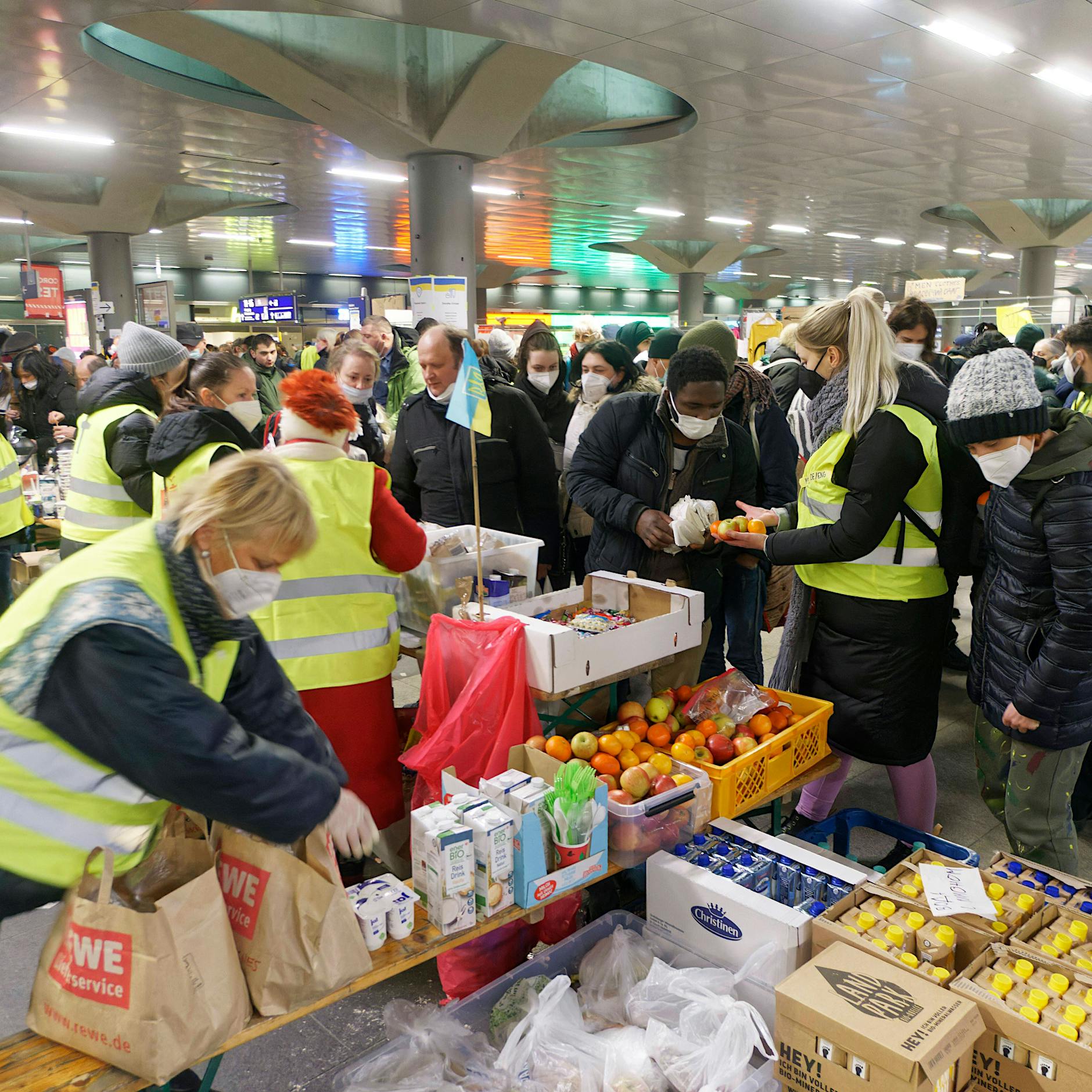 Flucht nach Berlin: Die private Hilfe funktioniert – und die des Senats?