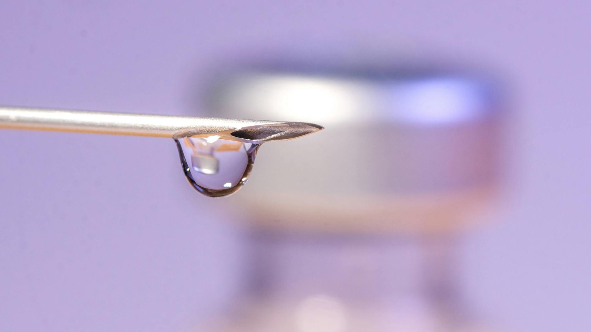 Eine Impfpflicht ist verfassungswidrig, sagt eine Gruppe von Wissenschaftlern.