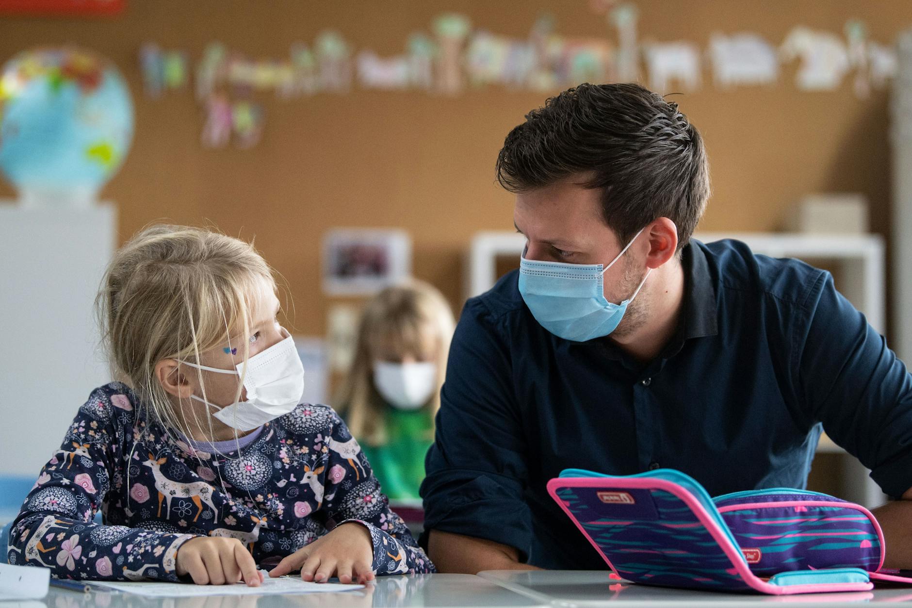 Untericht mit Maske.