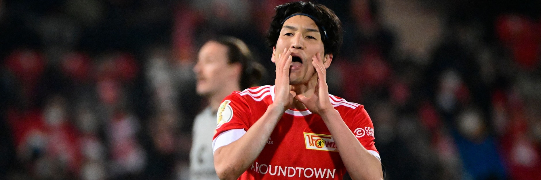 Unions Genki Haraguchi kann es nicht fassen, jetzt hat auch er sich mit Corona infiziert.