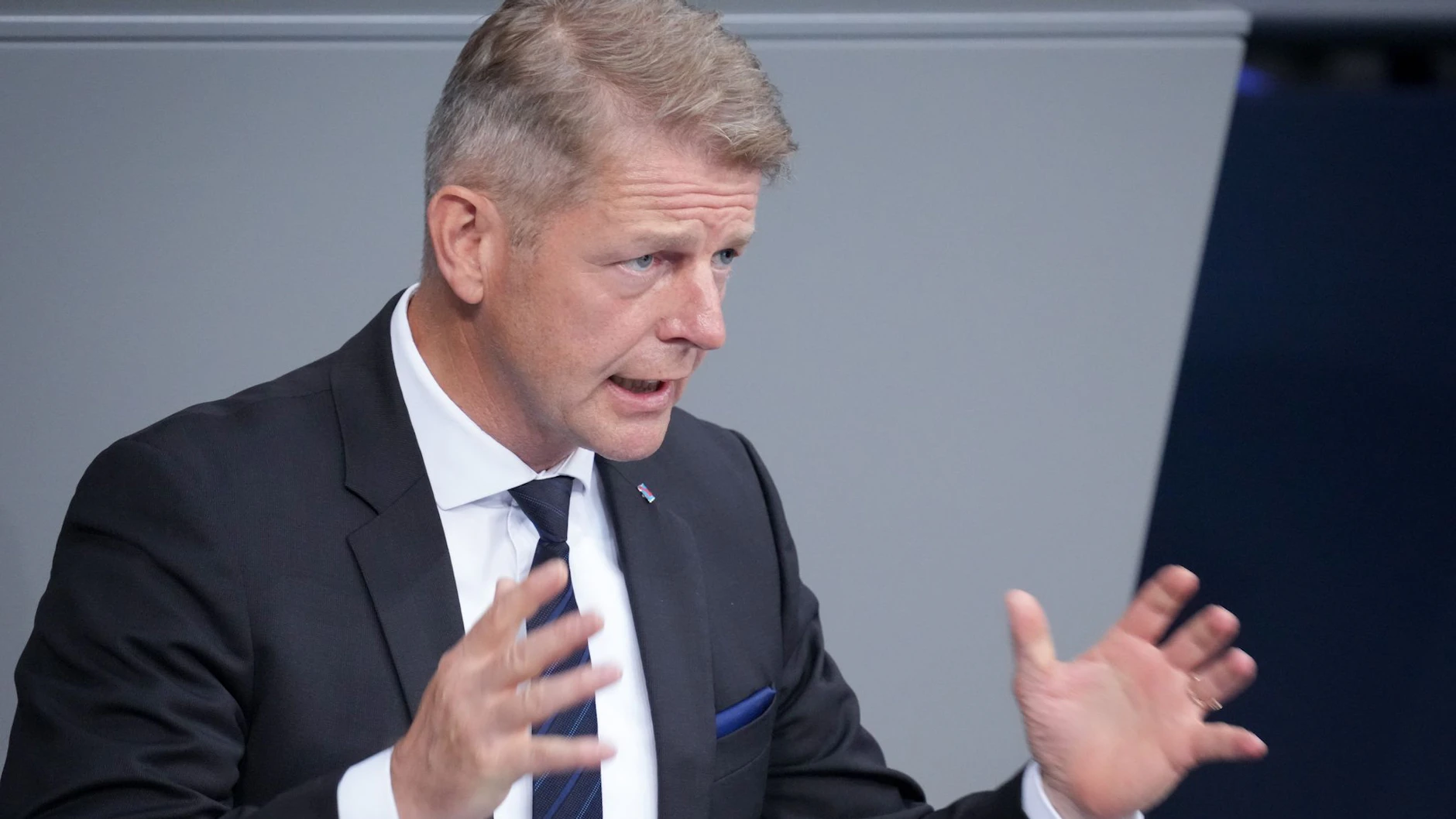 Der AfD-Bundestagsabgeordnete Karsten Hilse wurde zu einer Geldstrafe von 3000 Euro verurteilt.