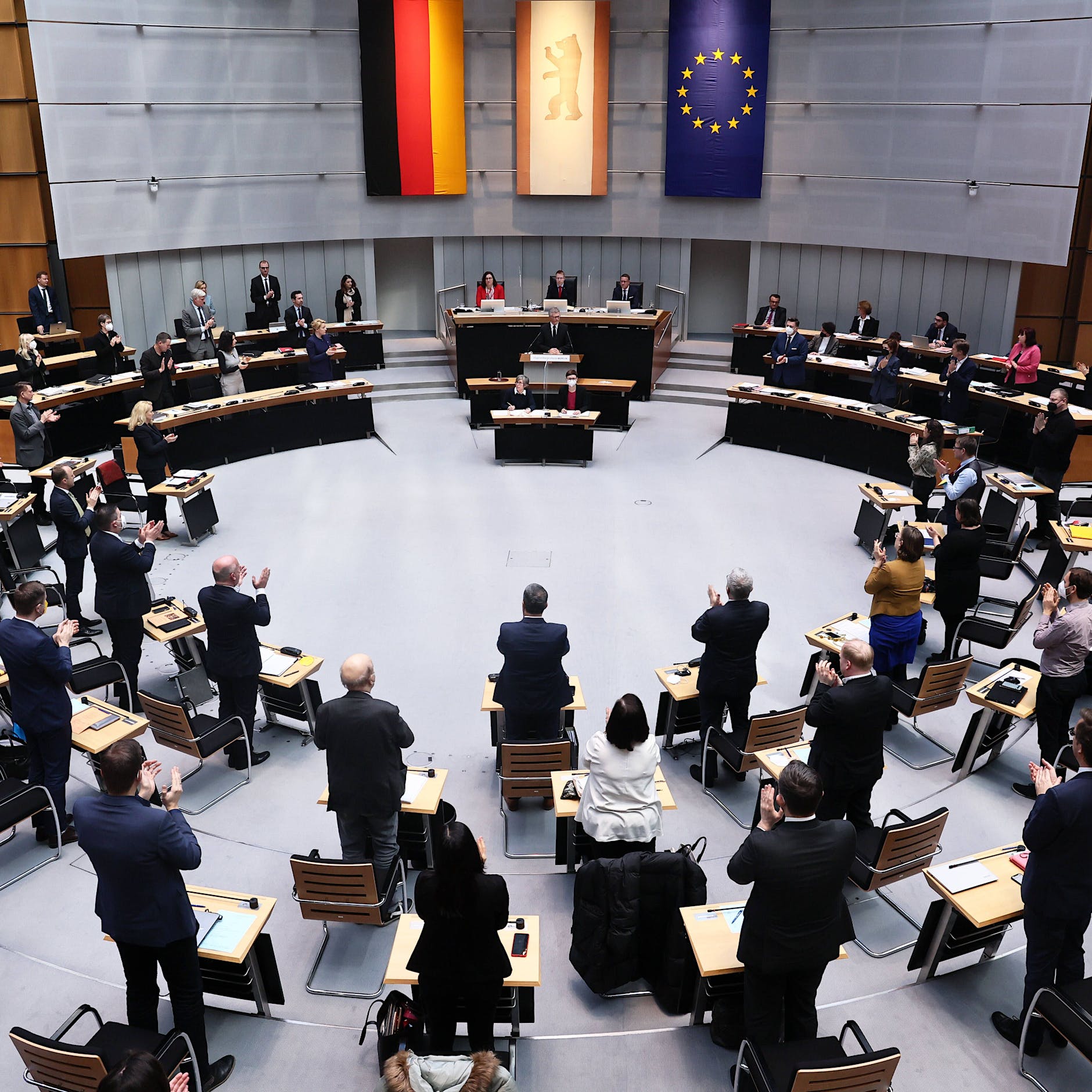 Putin und der Tod der Kinder: Ukrainischer Botschafter zeigt die Opfer