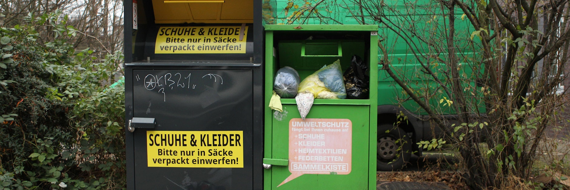Nicht alles, was in Altkleidercontainern landet, wird auch zur Kleiderspende. Das liegt an den Betreibern, aber auch an den Spendern selbst.