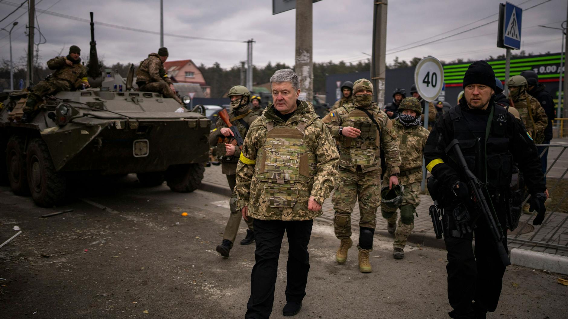 Der ukrainische Ex-Präsident Petro Poroschenko stellt sich hinter Amtsinhaber Selenskyj.