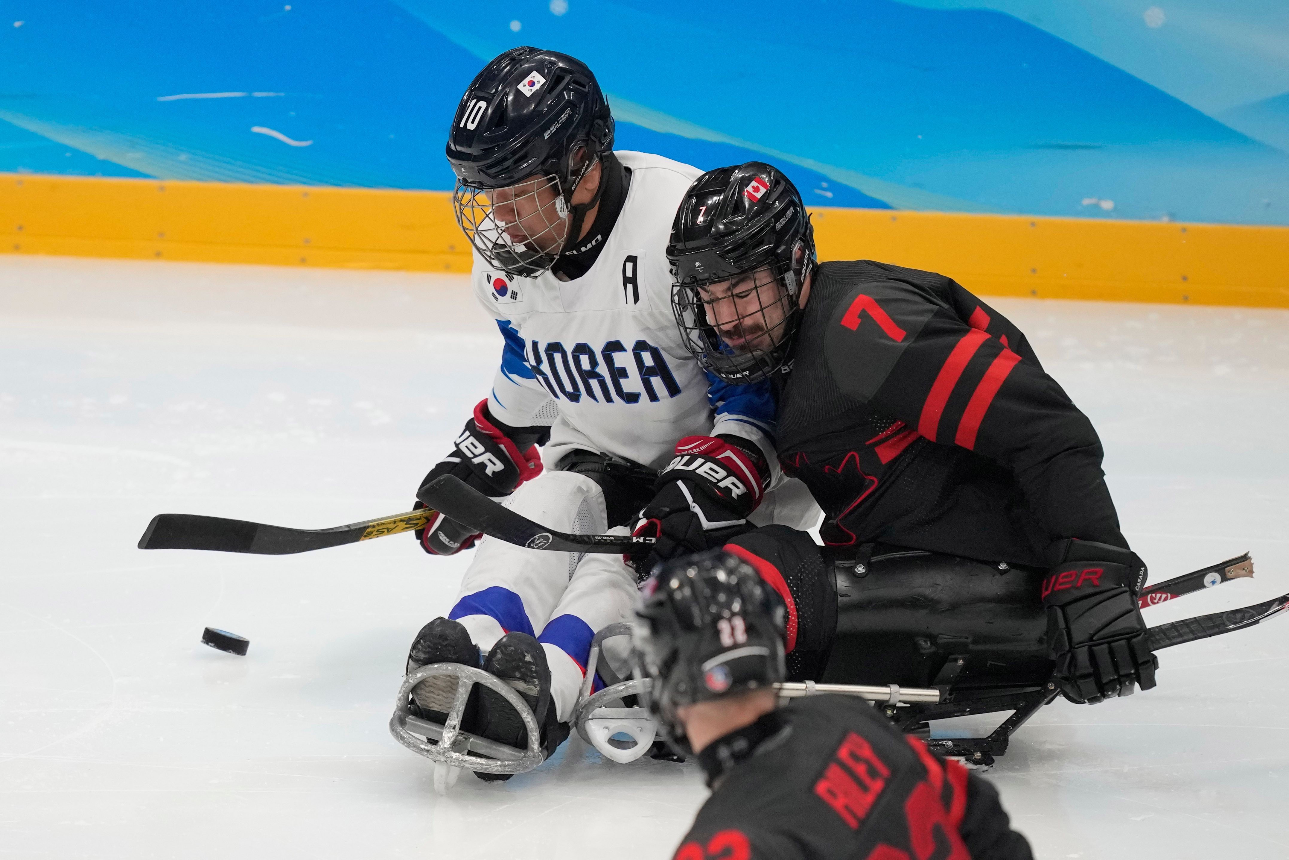 Image - Das Eishockey-Wunder: Kanadas Zach Levin war fast erfroren, Beinamputation und jetzt kurz vor Paralympics-Gold