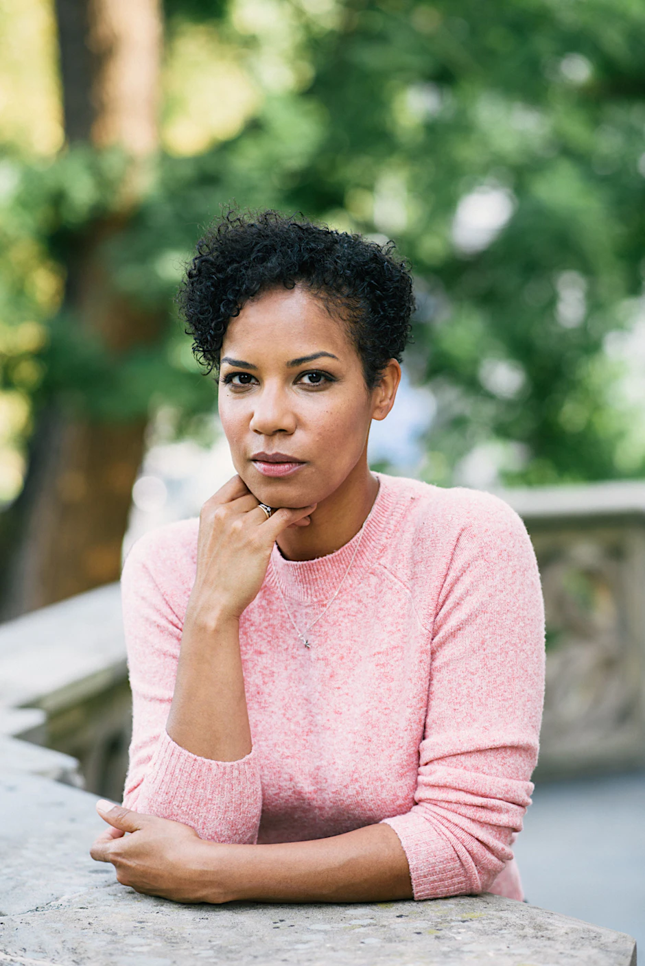 Hadija Haruna-Oelker ist mit ihrem Buch für den Preis der Leipziger Buchmesse nominiert.