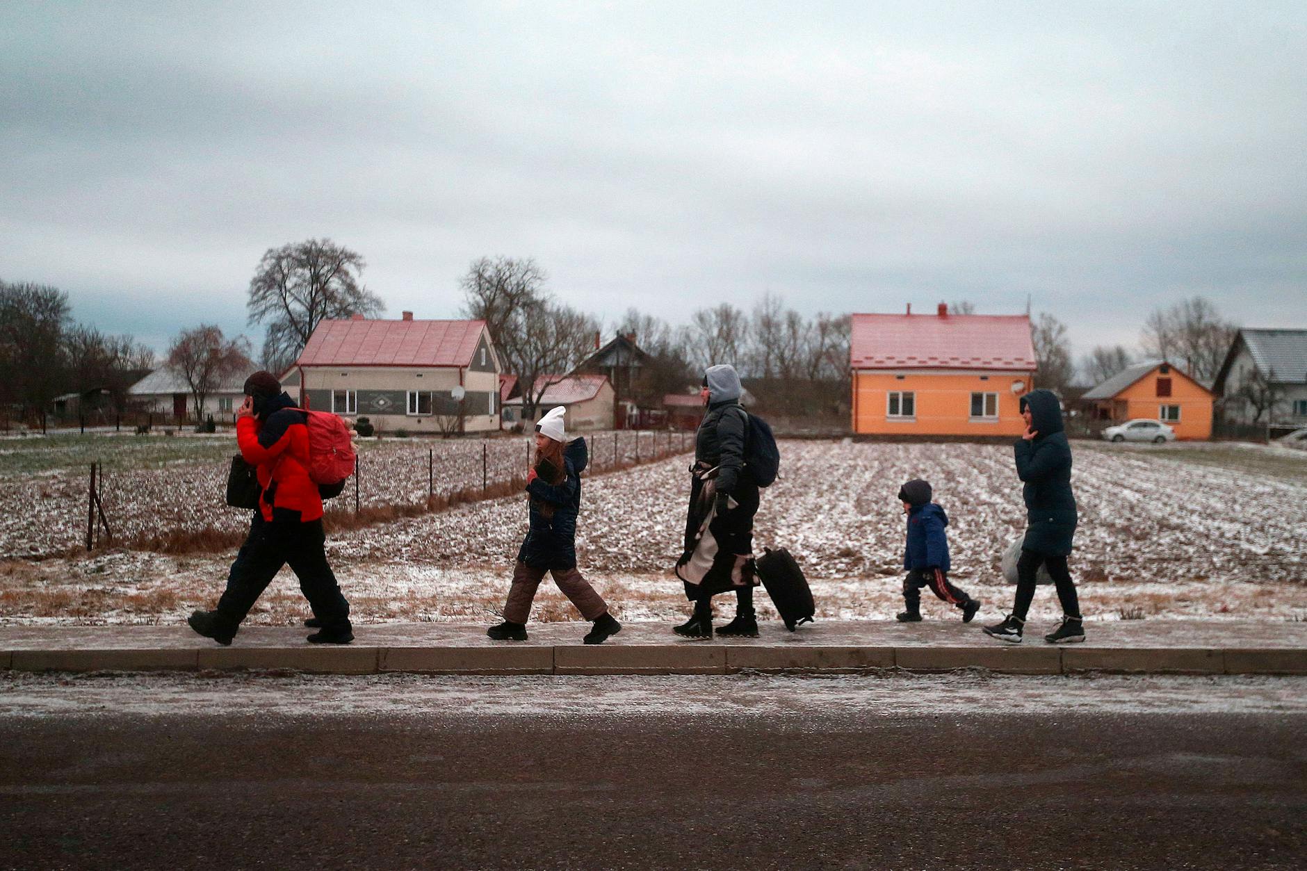 Nach Polen kommen immer mehr Flüchtlinge aus der Ukraine. Hier ein Bild von der polnischen Seite.
