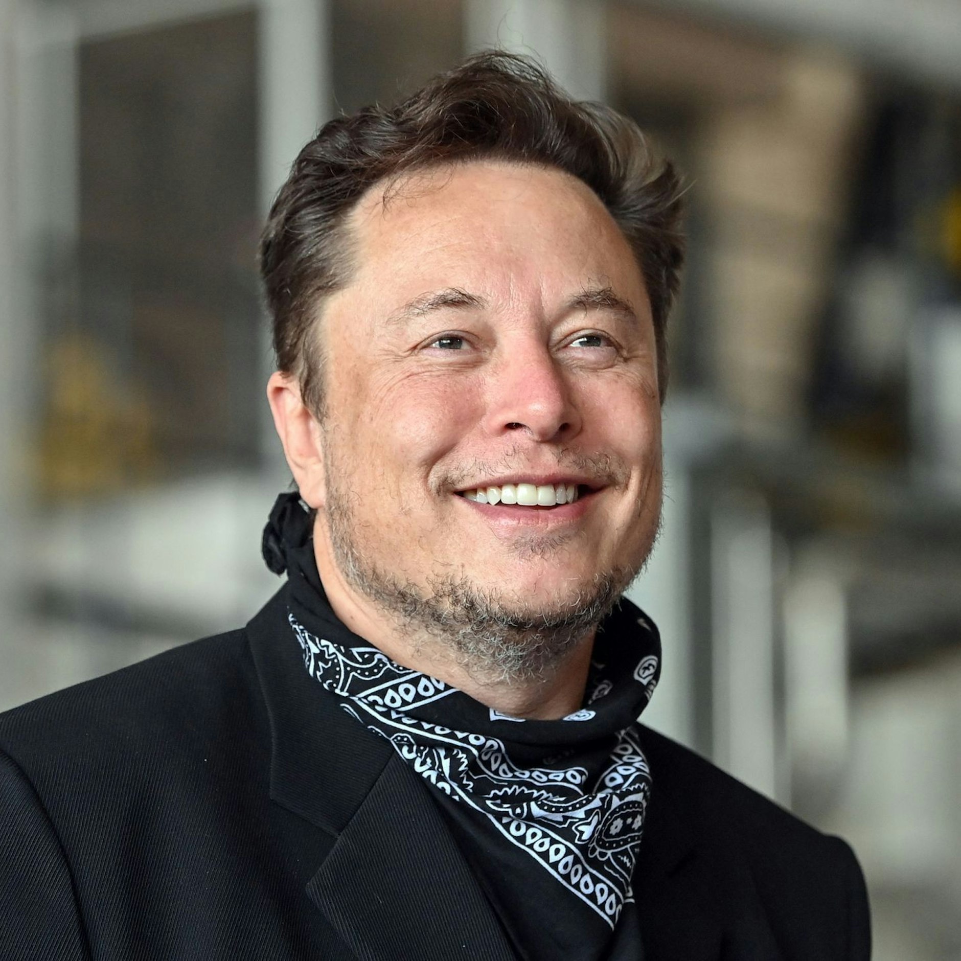 Elon Musk baut gerade im brandenburgischen Grünheide seine Tesla-Fabrik.