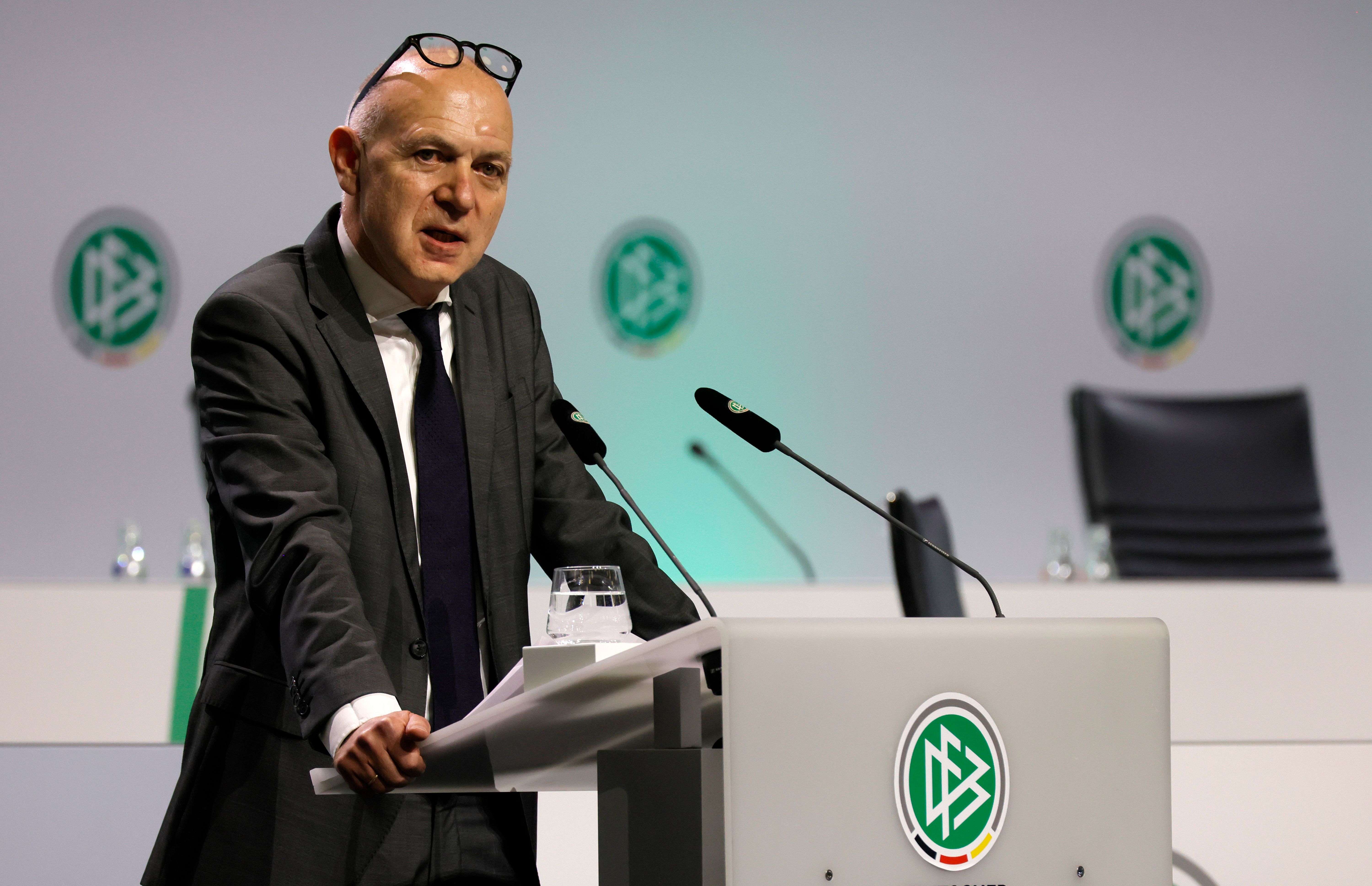 Image - Weißer Rauch! Der DFB hat einen neuen Präsidenten, Bernd Neuendorf heißt er und kommt von der SPD