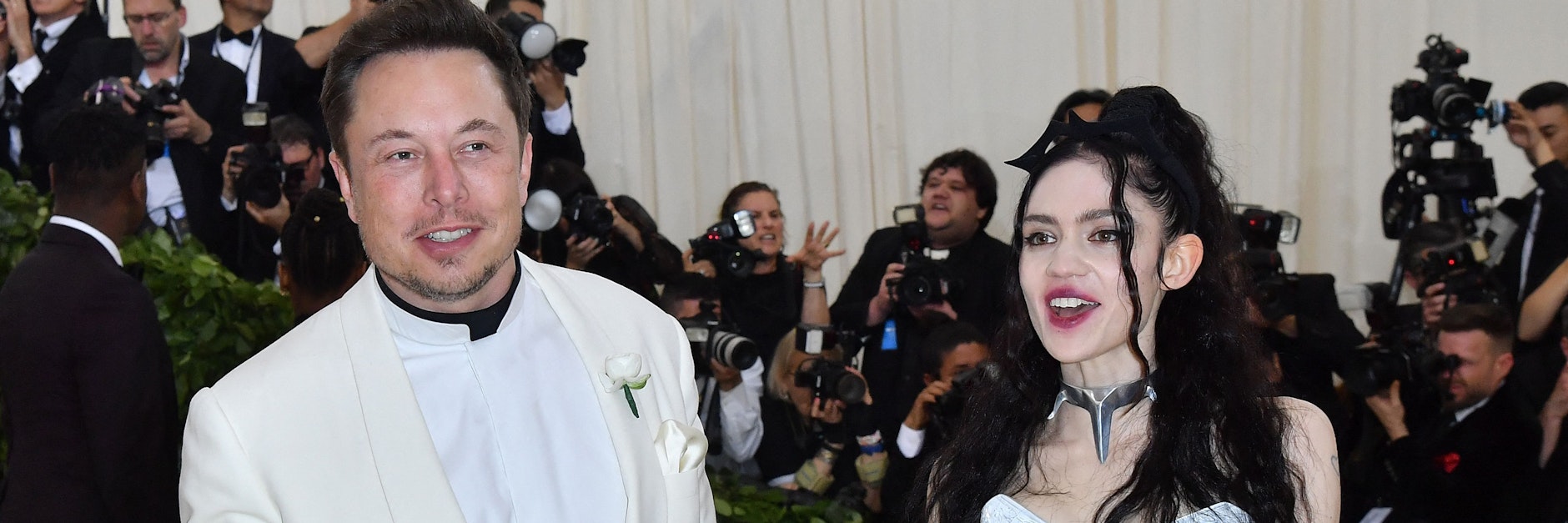 Elon Musk and Grimes bei einem gemeinsamen Auftritt im Mai 2018