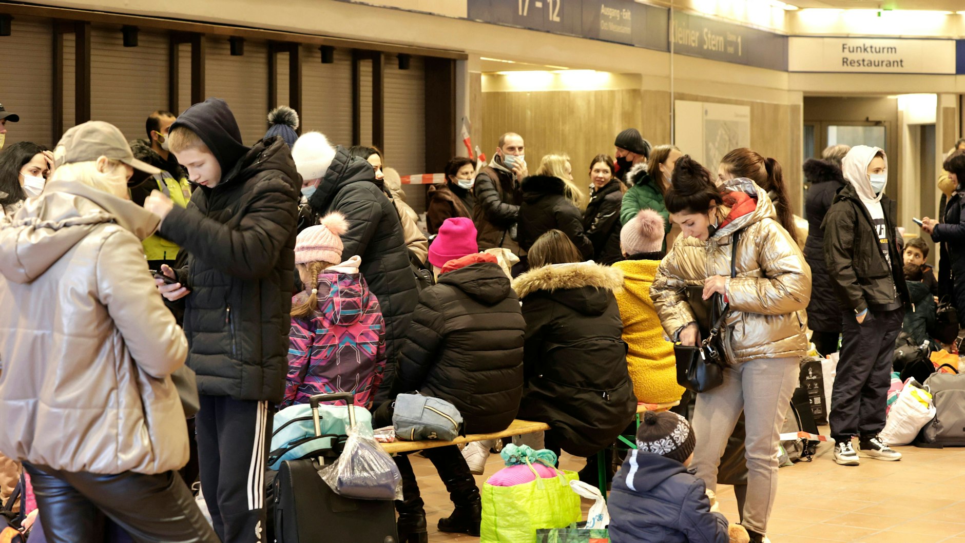 Kriegsflüchtlinge aus der Ukraine werden auf dem Berliner Messegelände untergebracht.