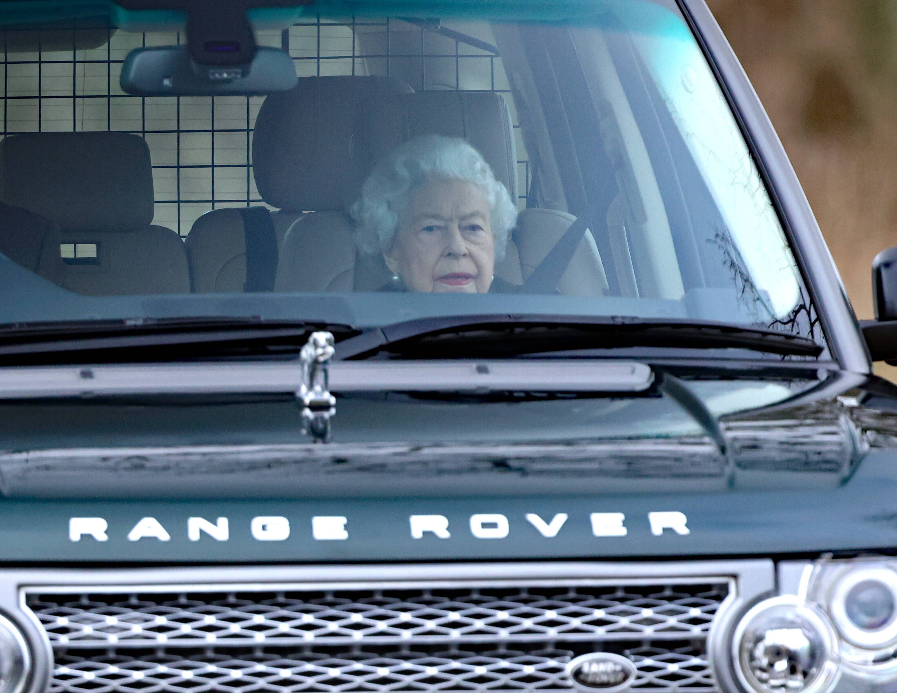 Große Sorge um die Queen! Der britische Palast bereitet sich auf Charles als König vor