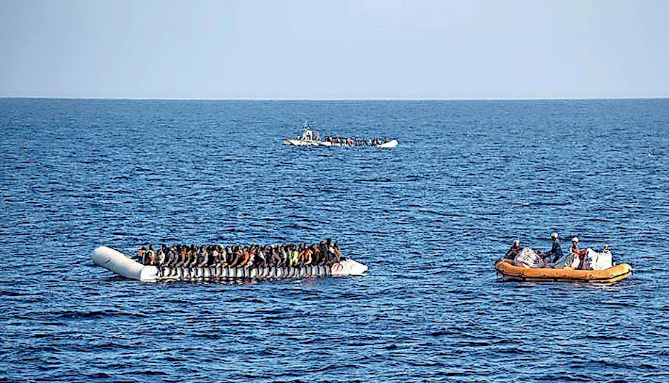 Das private Rettungsschiff „Sea-Watch-2“ bei seinem Einsatz zur Rettung von Flüchtlingen vor der libyschen Küste im Mittelmeer.