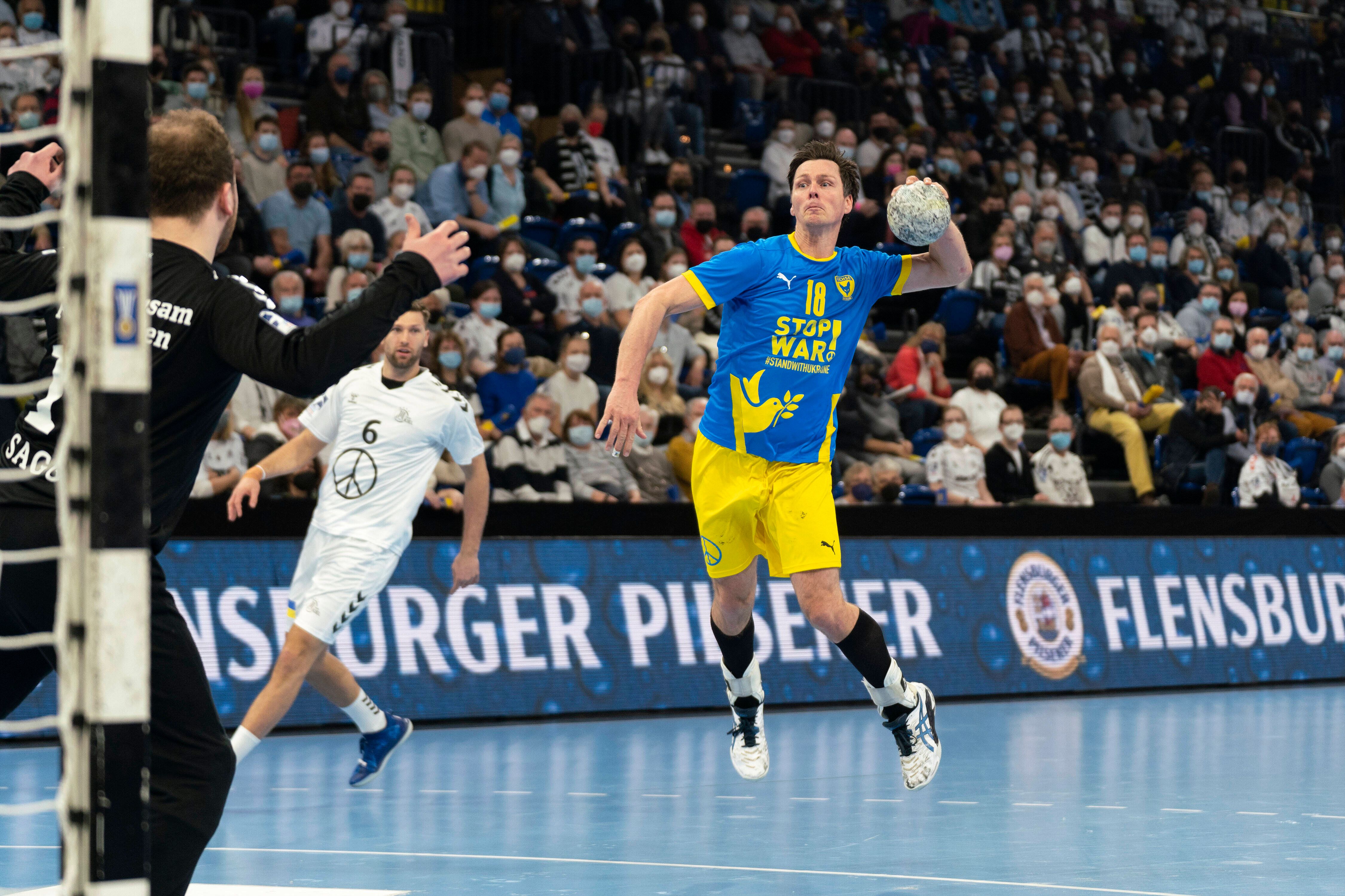 Image - Da kriegst du doch zu viel: Die Füchse gewinnen in Kiel