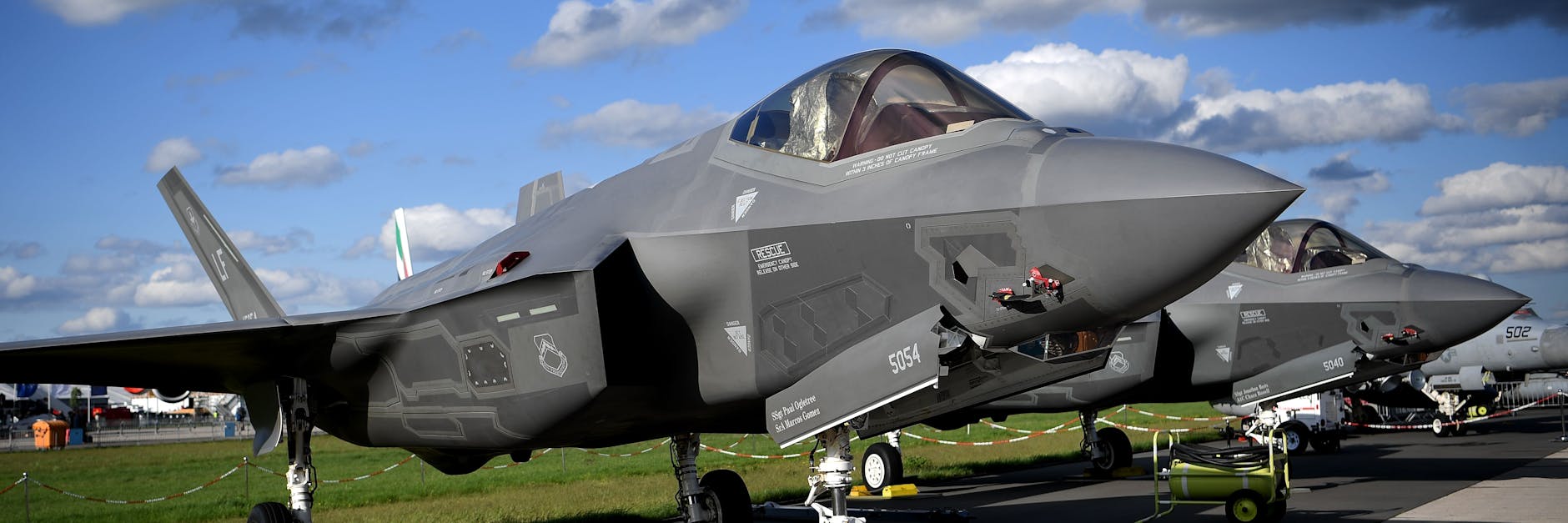 Tarnkappen-Kampfflugzeuge des Typs F-35.