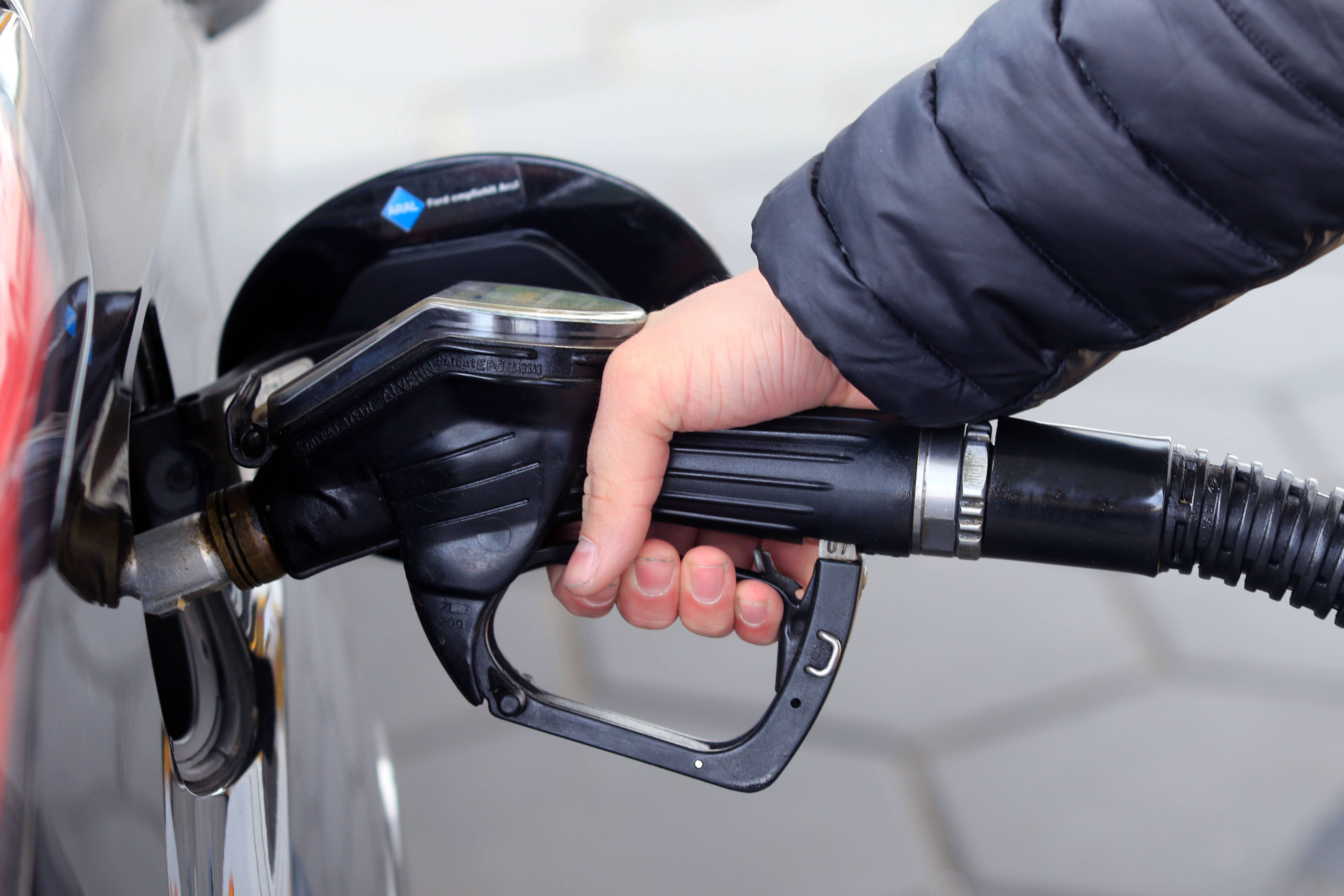 Steigende Preise für Heizung, Strom, Sprit – Minister Habeck kündigt Erleichterungen an