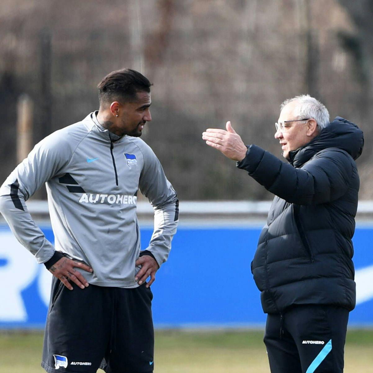 Magath im Gespräch mit Kevin Prince Boateng.